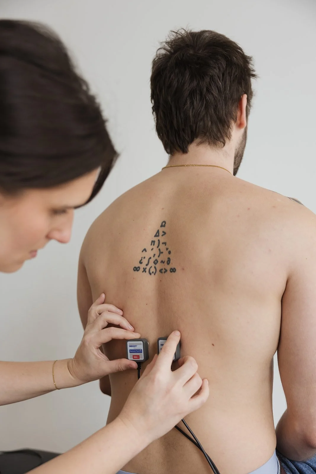 chiropractor adjusting cervical spine Barcelona