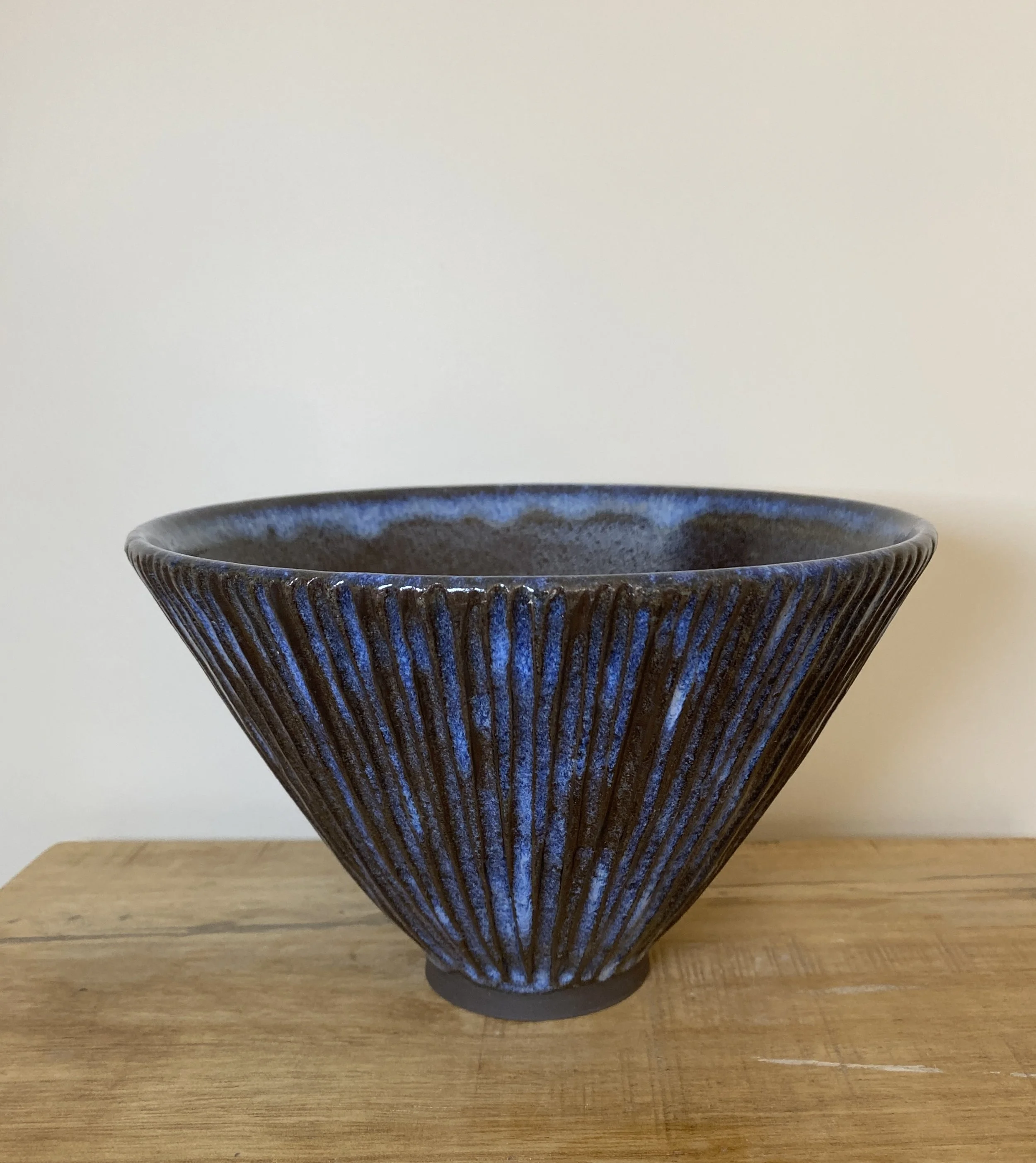 Black clay ridged bowl