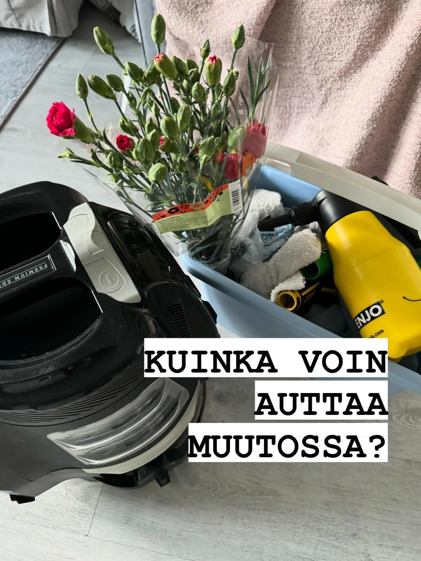 Muutto edess&auml;?

Sain juuri p&auml;&auml;t&ouml;kseen ison muuttoprojektin asiakkaan kanssa. Projekti alkoi tammikuussa kodin perusteellisella siivouksella n&auml;ytt&ouml;kuntoon. Maaliskuussa siirryimme tavaroiden pakkaamiseen, ja viikko sitten