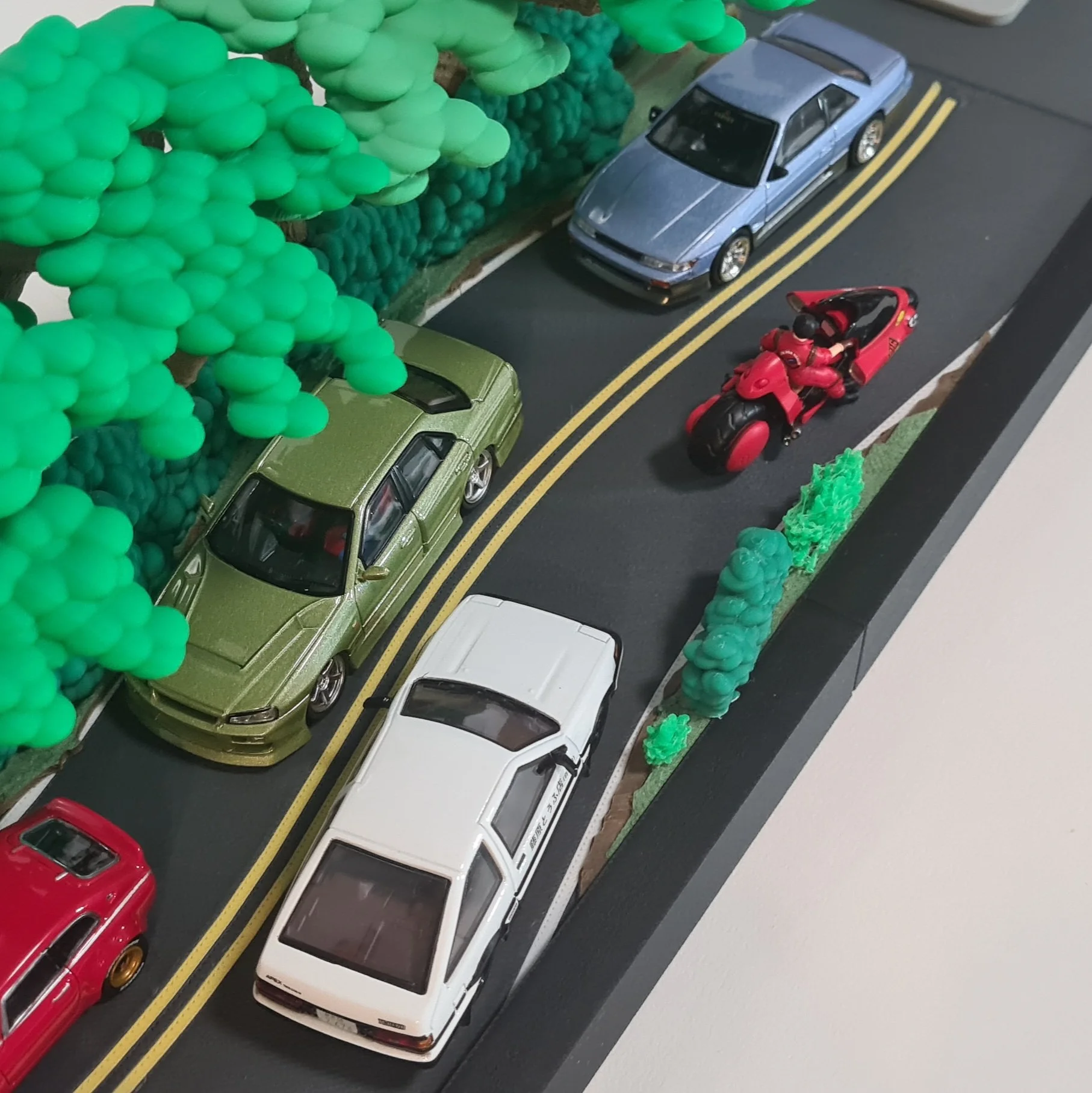 shokunin diecast diorama display.jpg