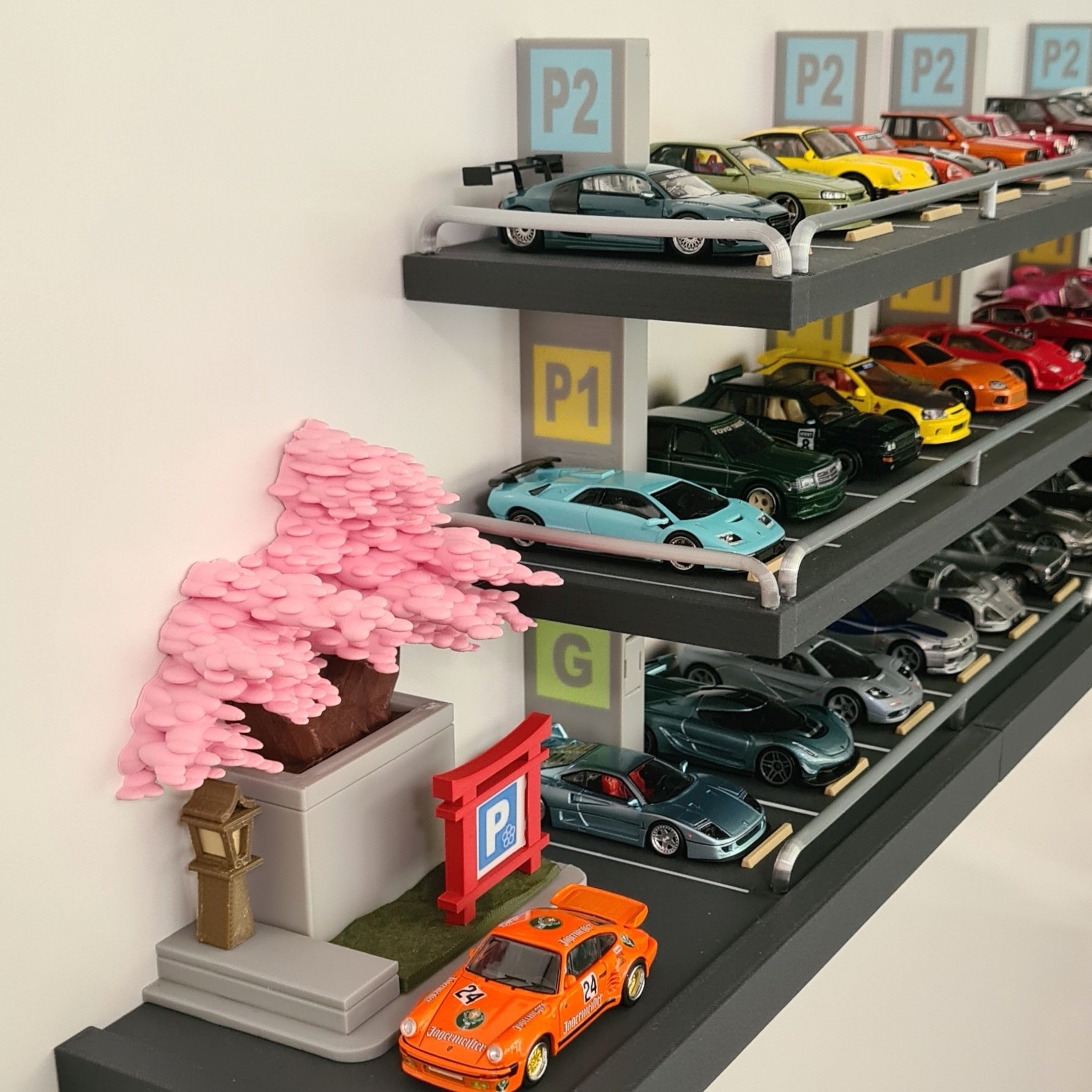 shokunin carpark diorama diecast display model cars.jpg (Copy)