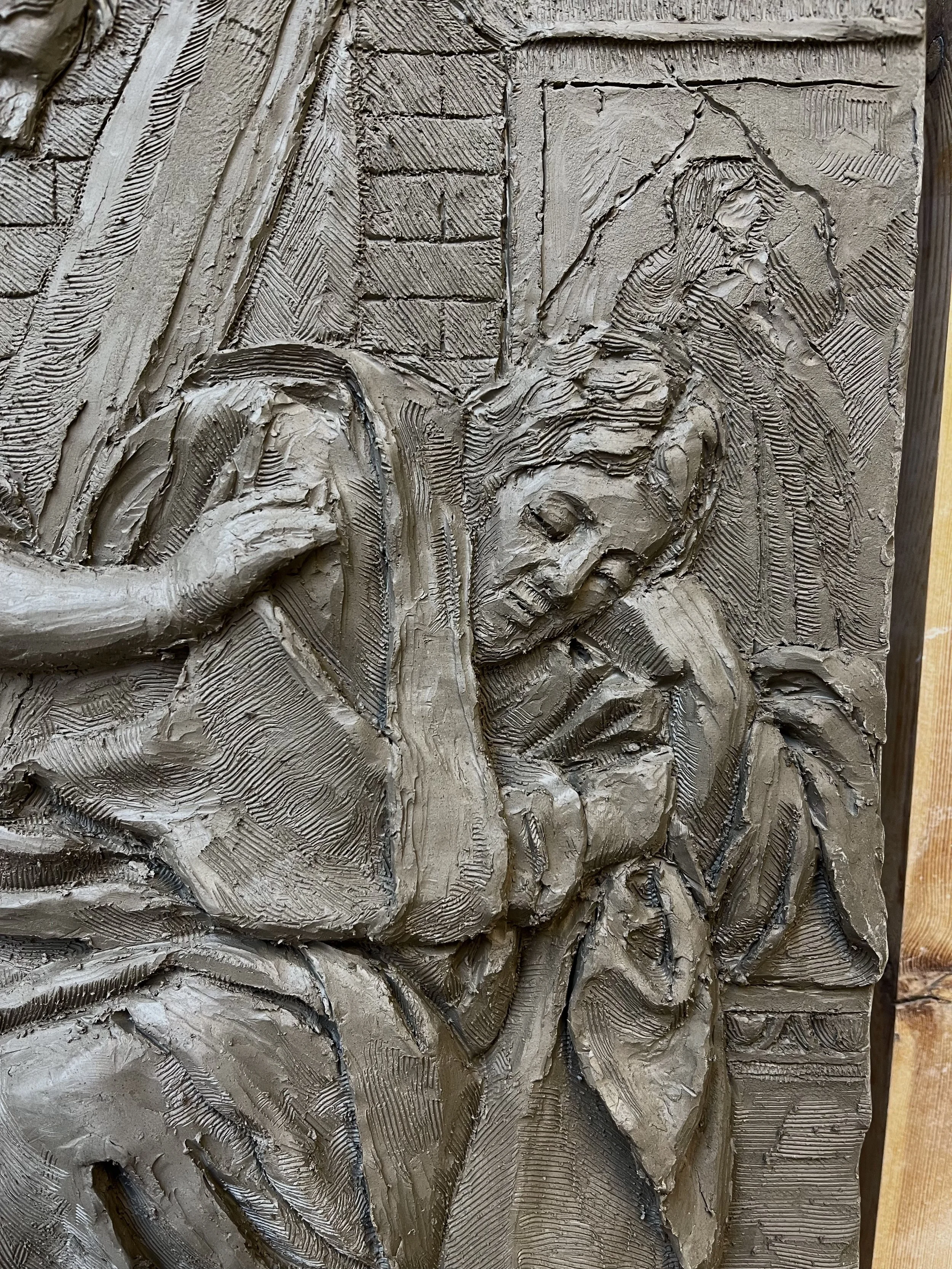 Clay model for scaled up relief carving.