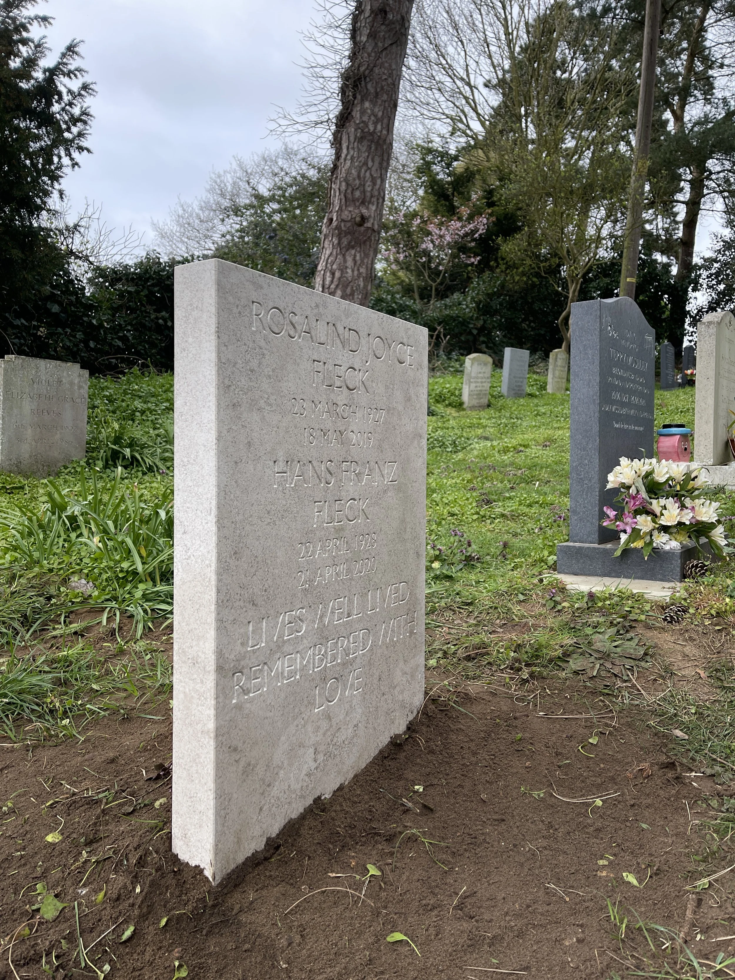 Modernist headstone carved in Hopton Wood stone, 2026. Made in West Norwood, south London.