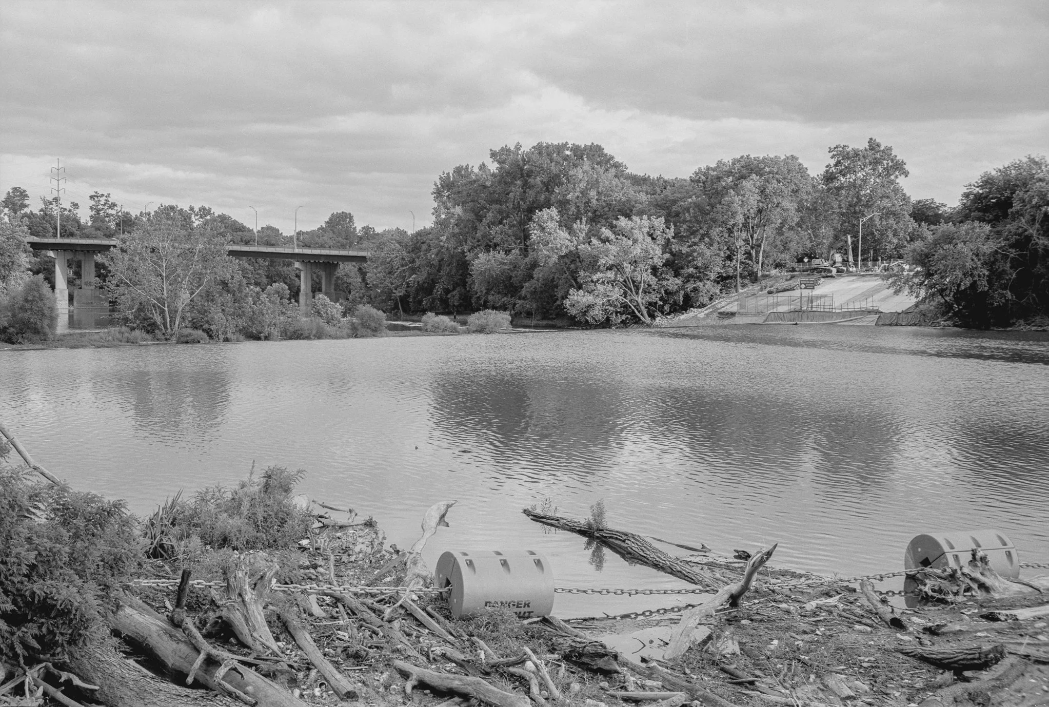 Scioto River TMax400 7.26-1.jpg
