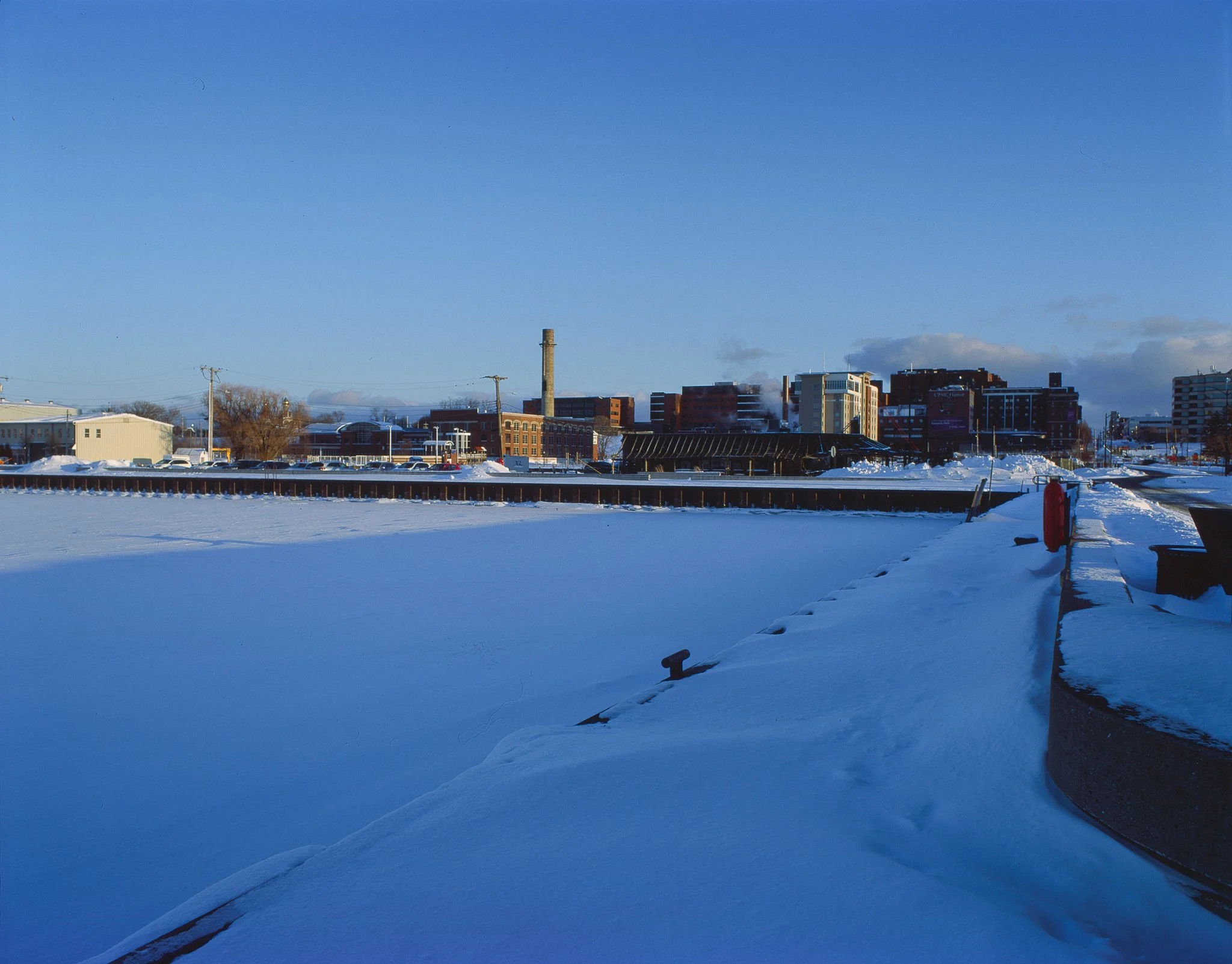 Erie PA Ektachrome 100-1.jpg