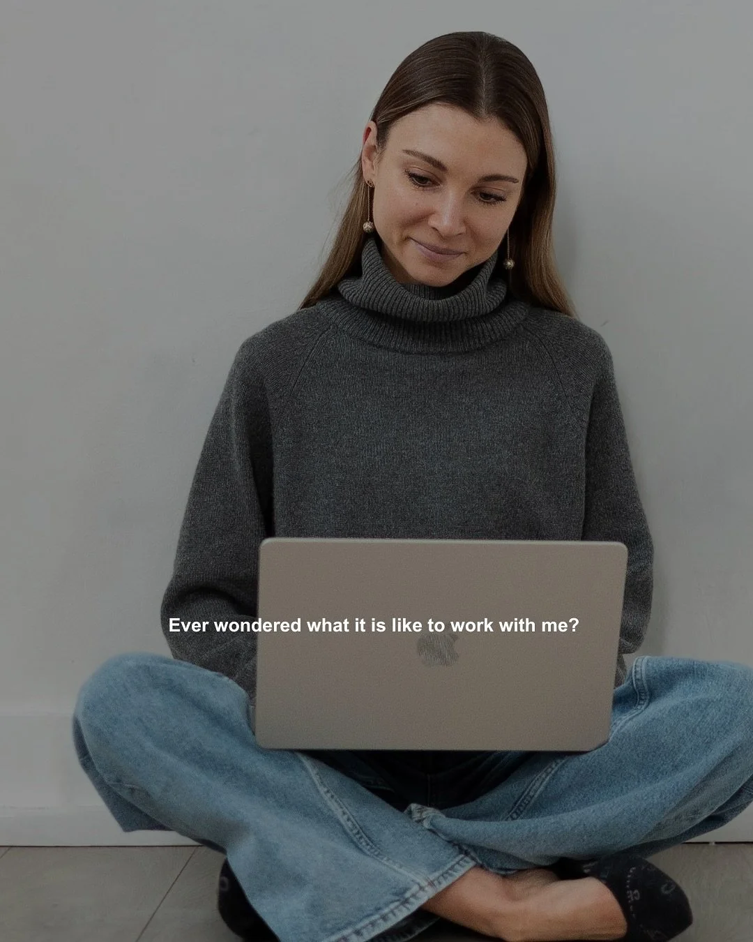 Anyone who thinks creating big, life-changing results in your health requires all the time in the world simply hasn&rsquo;t worked with me 

Because I know what it&rsquo;s like to have none

To eat lunch over emails, squeeze workouts between meetings