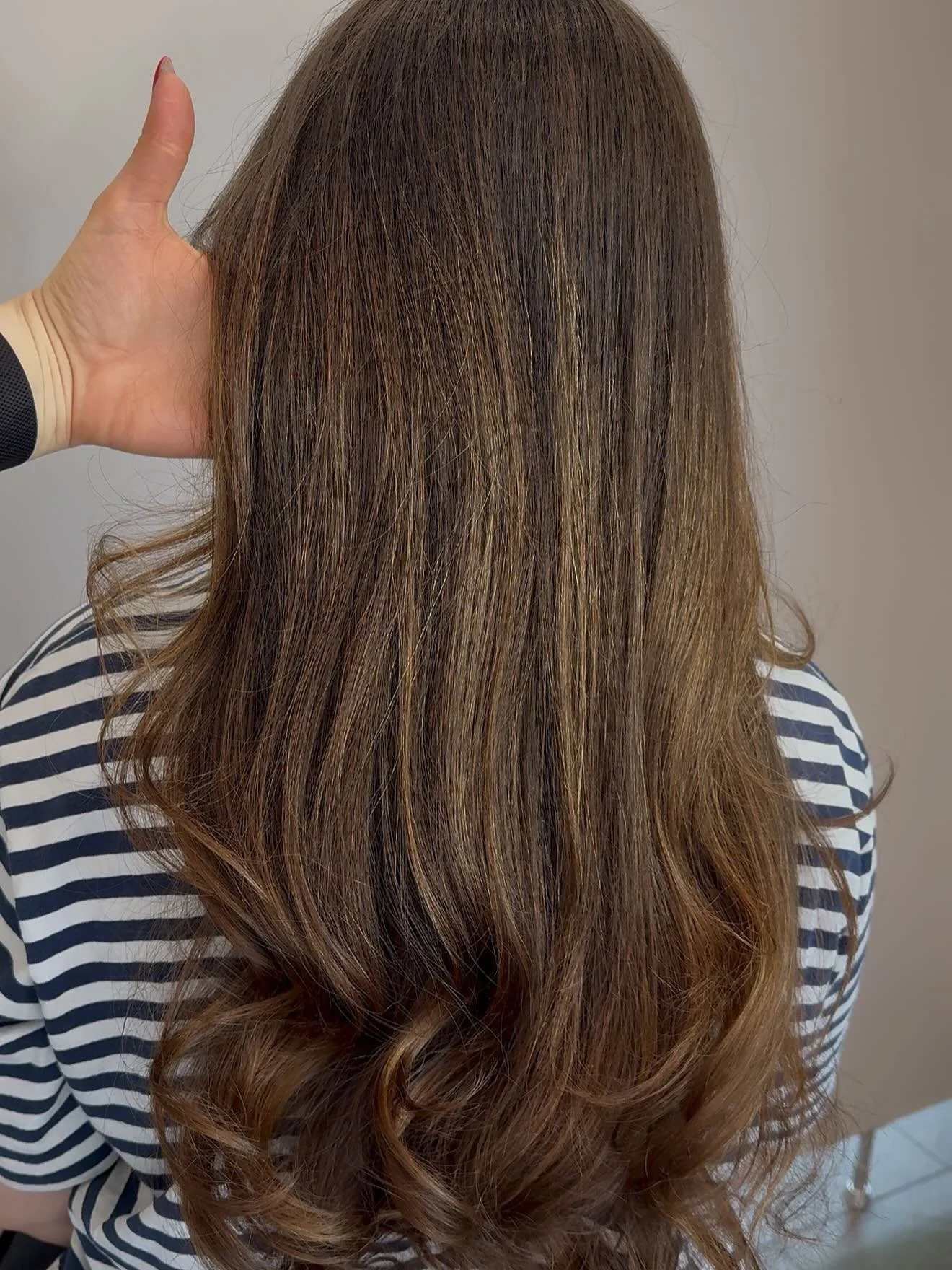 Coffee brown🧋🍪 

#seqglossboss_dach_brunette #redken #seqgba25