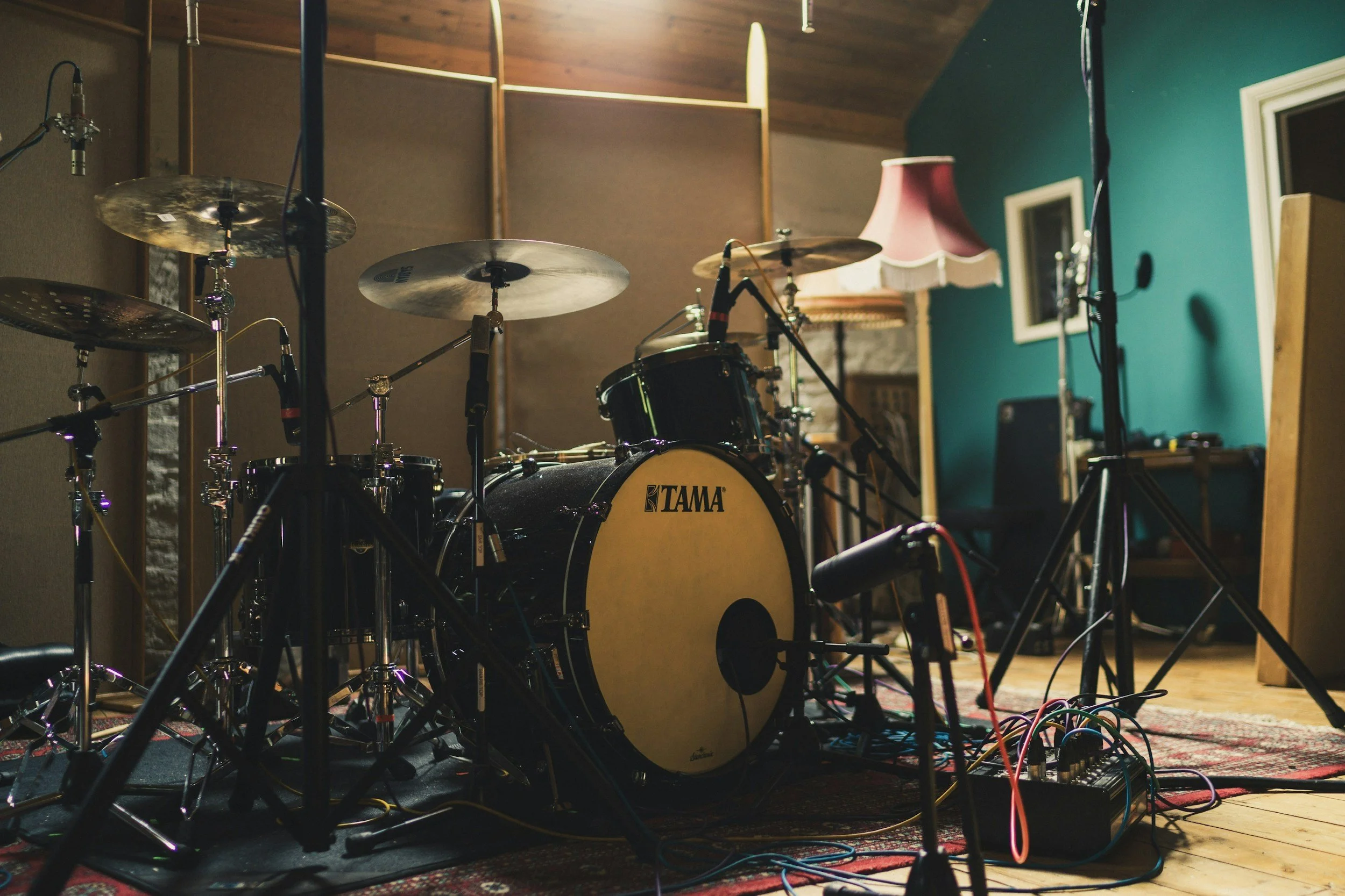 5 Essential Tips for Recording Drums in Your Home Studio
