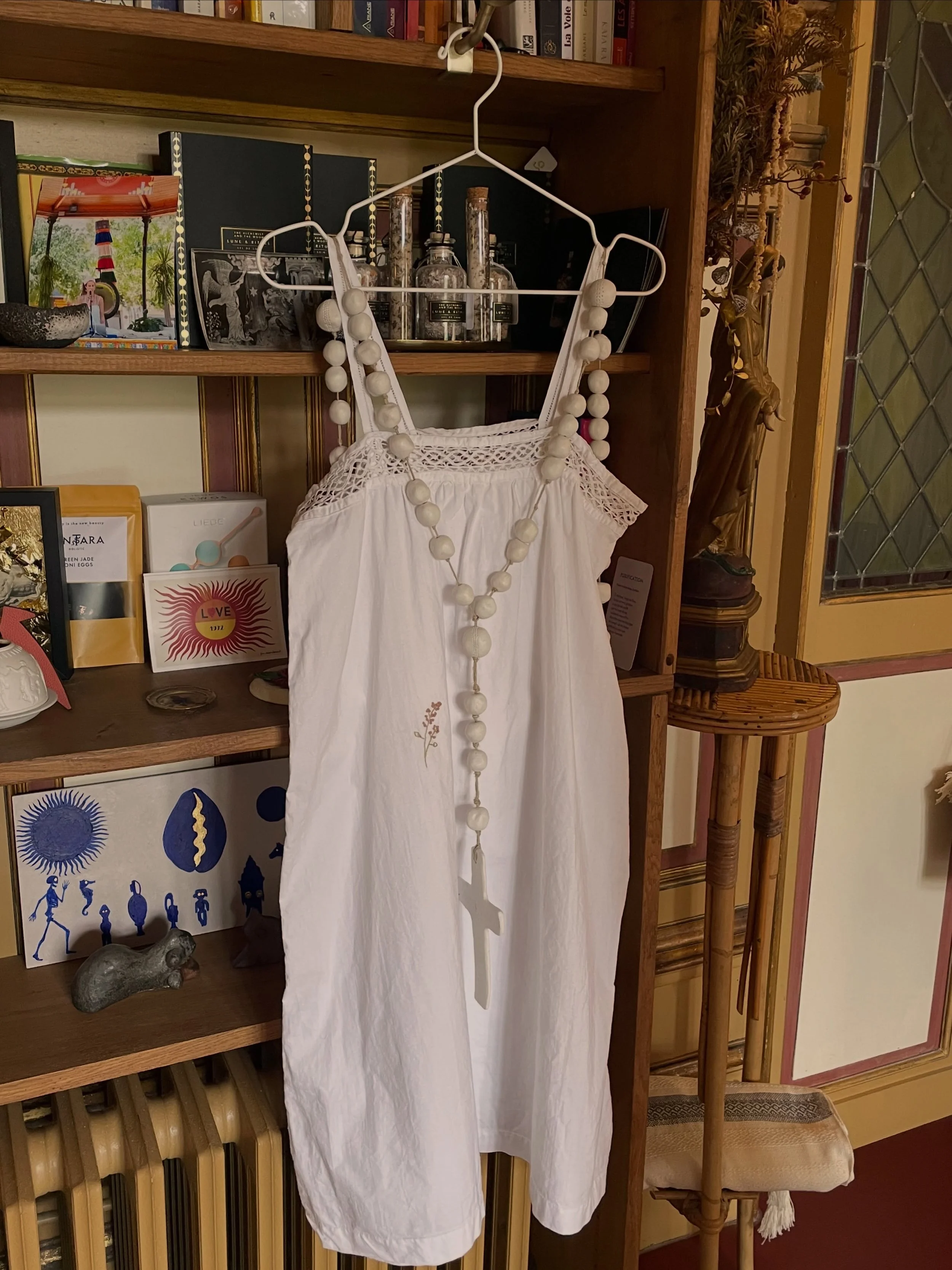 Maison Earth a trouv&eacute; un nouvel &eacute;crin chez @satnam_montmartre_amar ♡
Une s&eacute;lection de nos pi&egrave;ces uniques vous attend d&eacute;sormais dans ce bel espace. D&eacute;couvrez-les lors de votre prochaine visite chez Satnam ♡

M