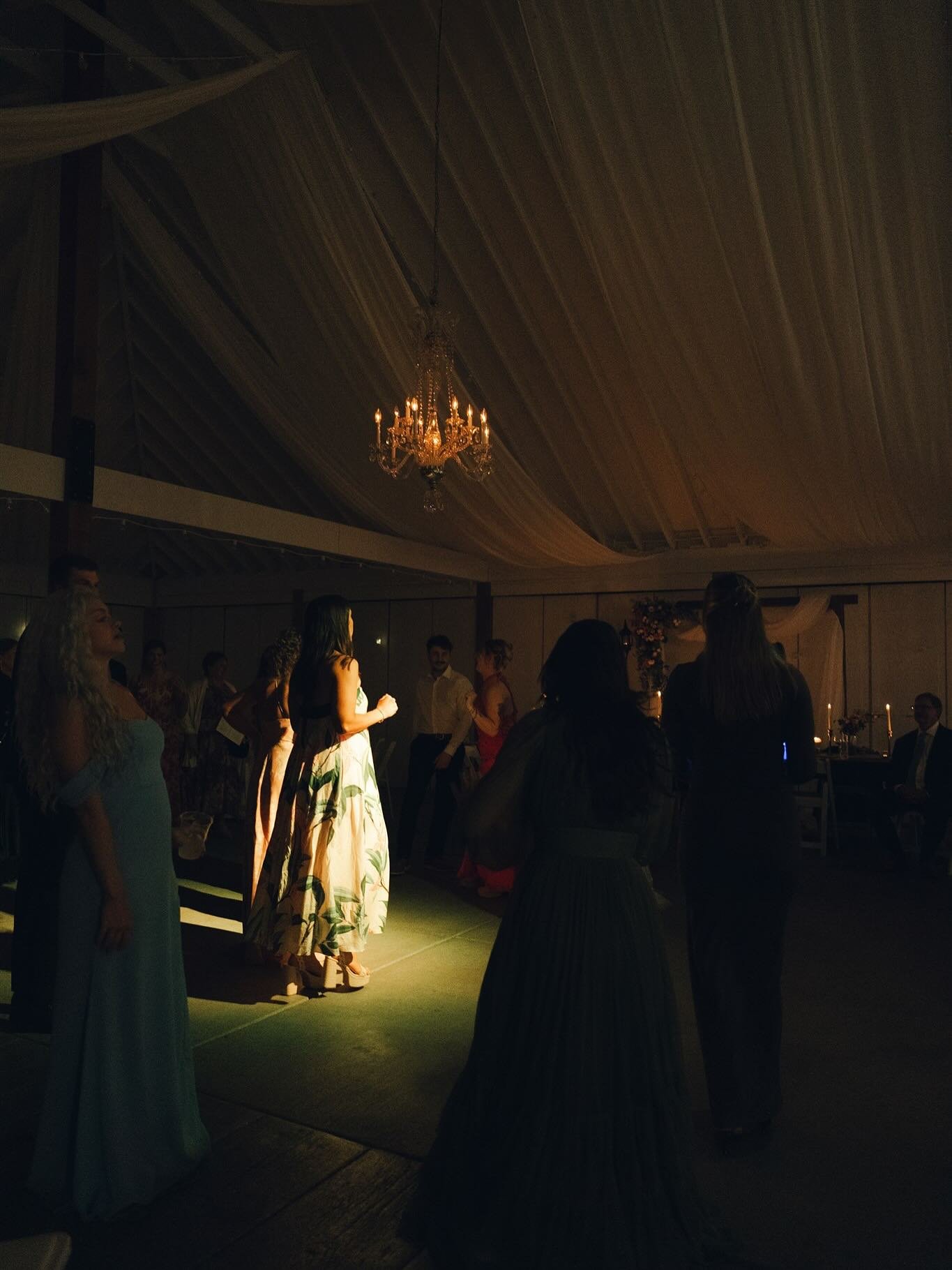 Still dreaming about The Cobbs&rsquo; wedding reception &mdash; from Marley spinning with her grandparents to breaking it down with friends and screaming One Direction at the top of our lungs. Nights like that remind me why I love a good dance floor!
