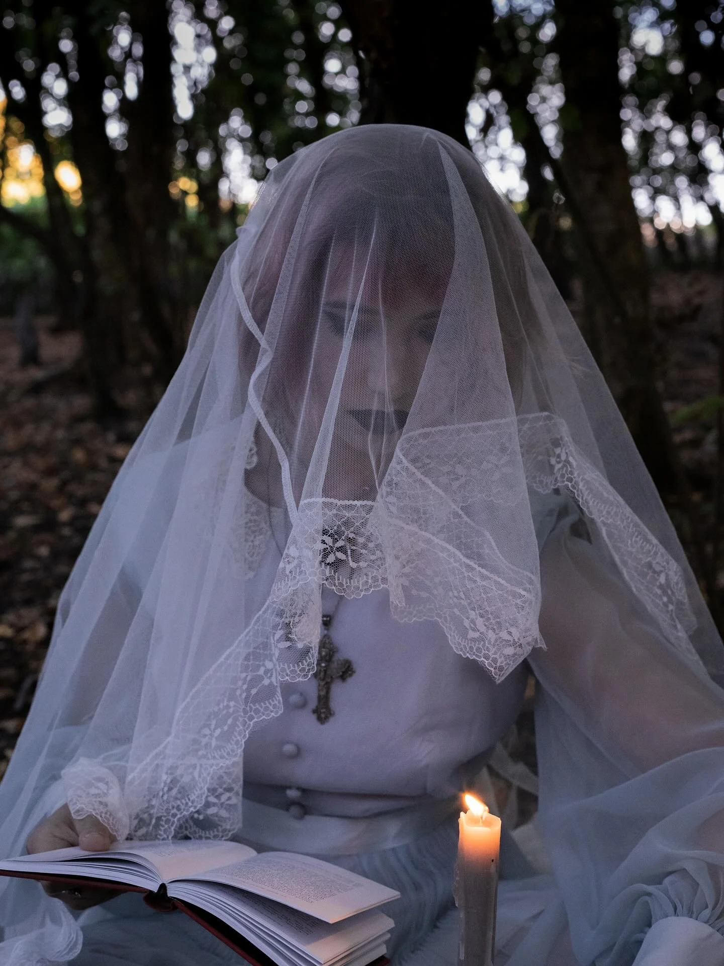Another Dream

From 'No Tears'

📸 myself

#gothic #photography #fashion #gothicfashion