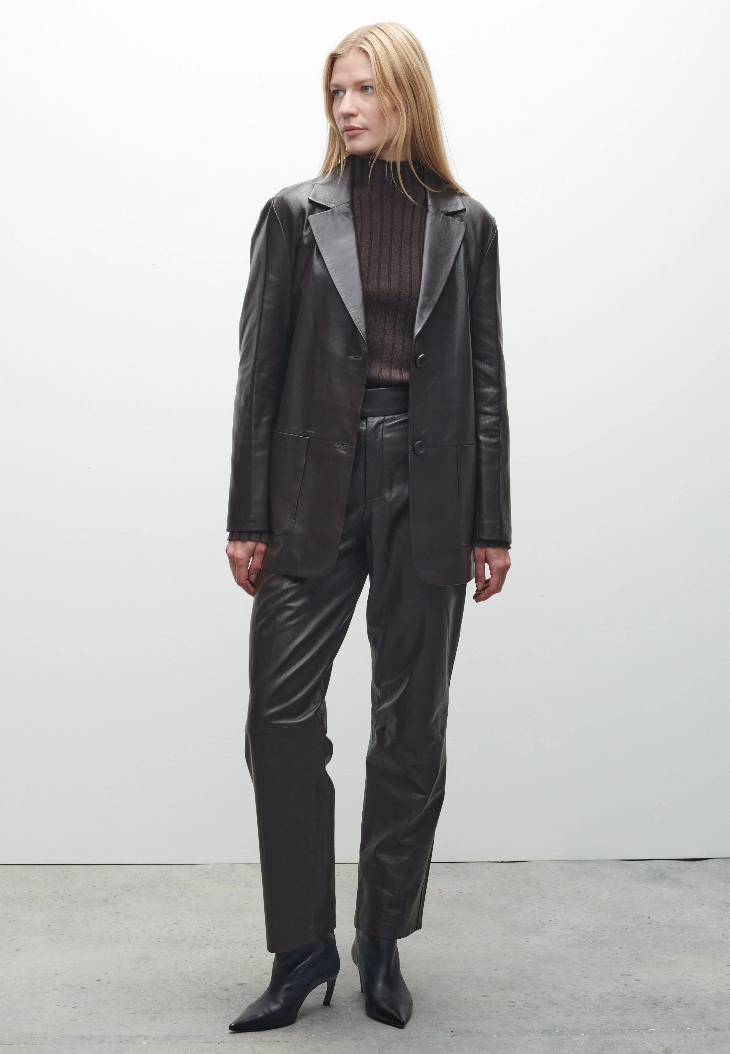 LOOK64  OHANA BROWN#1228.jpg