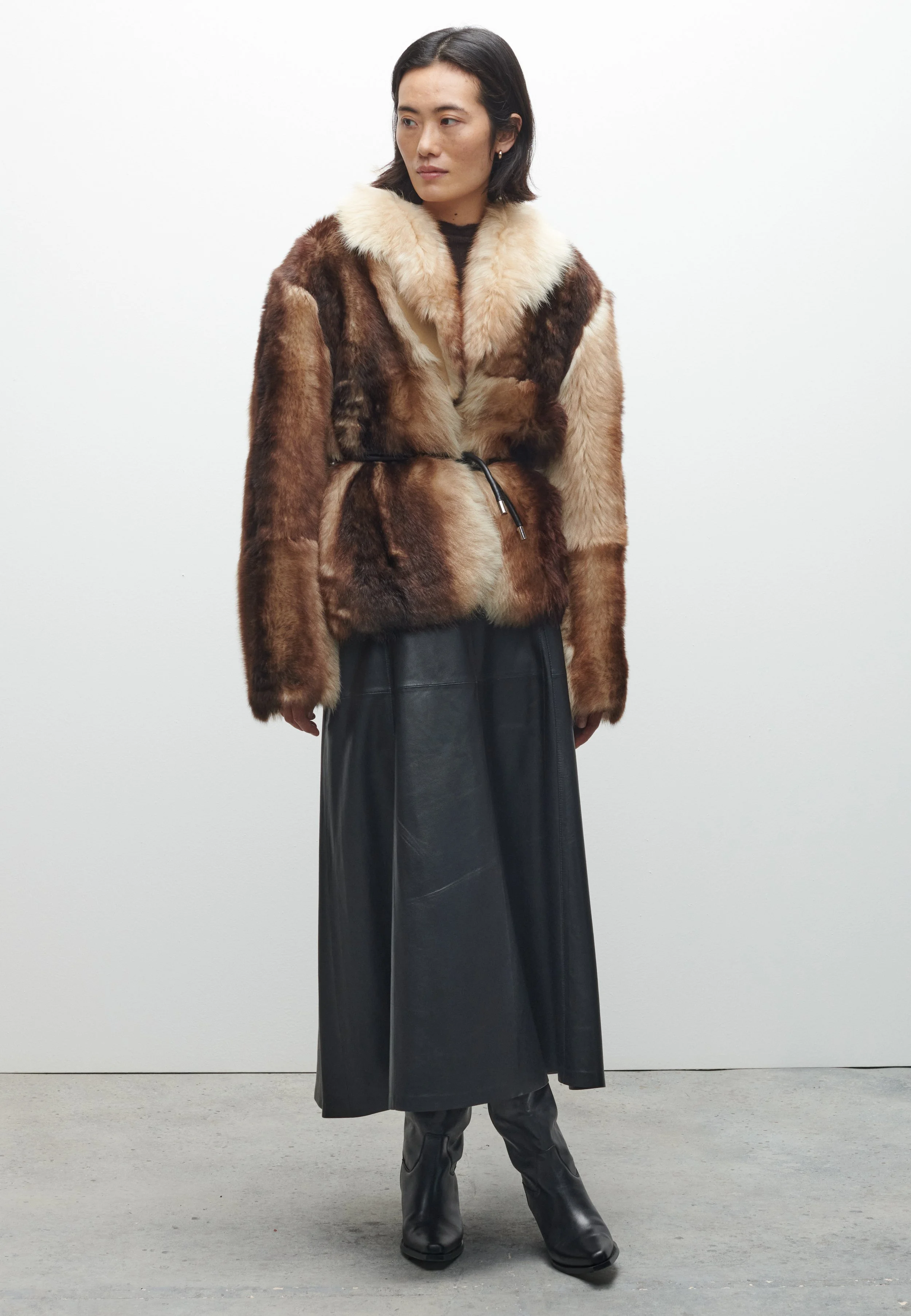 LOOK88  DINA NATURAL#1302.jpg