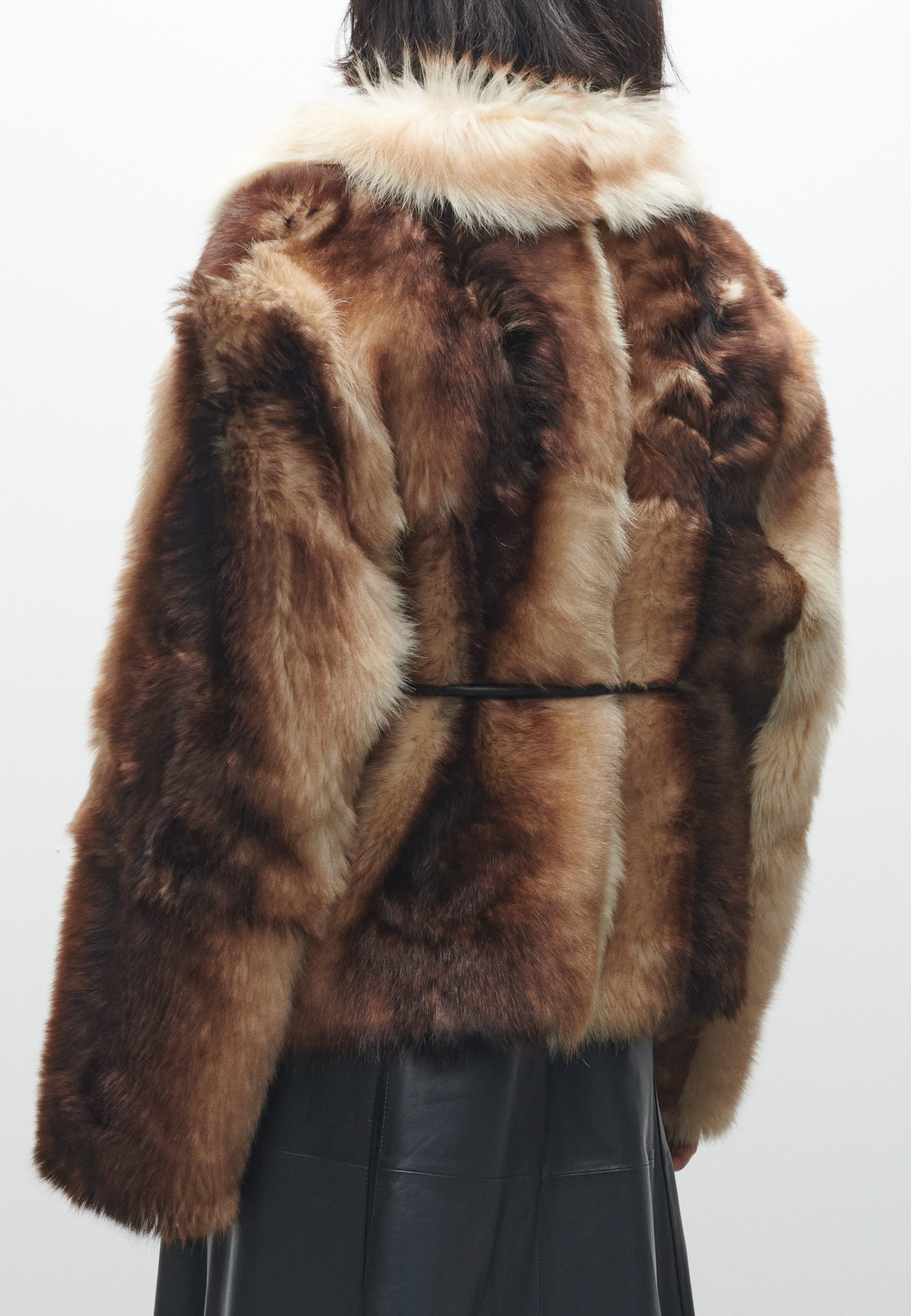 LOOK88  DINA NATURAL#1304.jpg