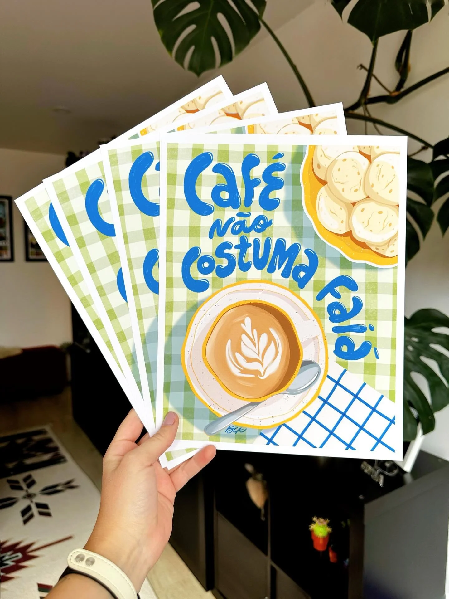 S&oacute; pra avisar que adicionei essa arte l&aacute; no meu studio da @colab55 🥰 aproveitando pra avisar que o site todo t&aacute; com 10% OFF com o cupom RELAMPAGO
.
I added this artwork to my @colab55 shop in Brazil, but I am wondering if I shou