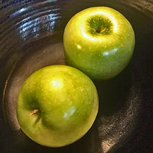 The Aroma of Baking Apples is a Satisfying Approach to Celebrate Fall