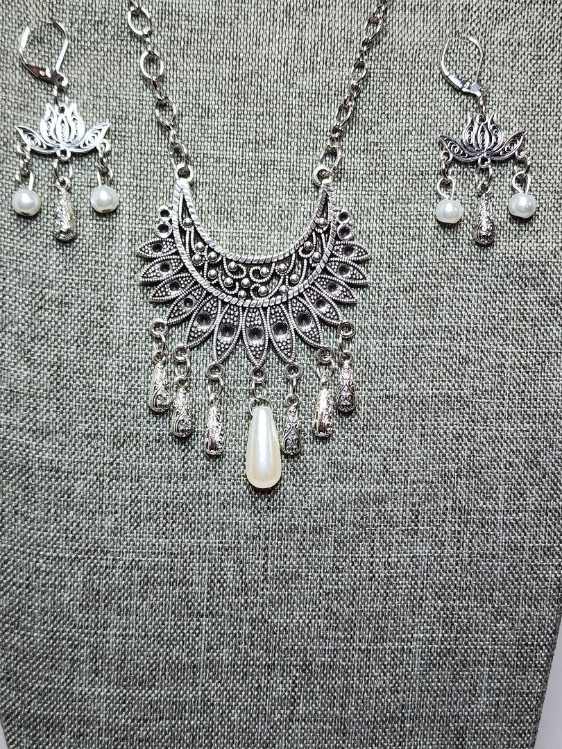 S statement silver necklace pendant and ear.jpg