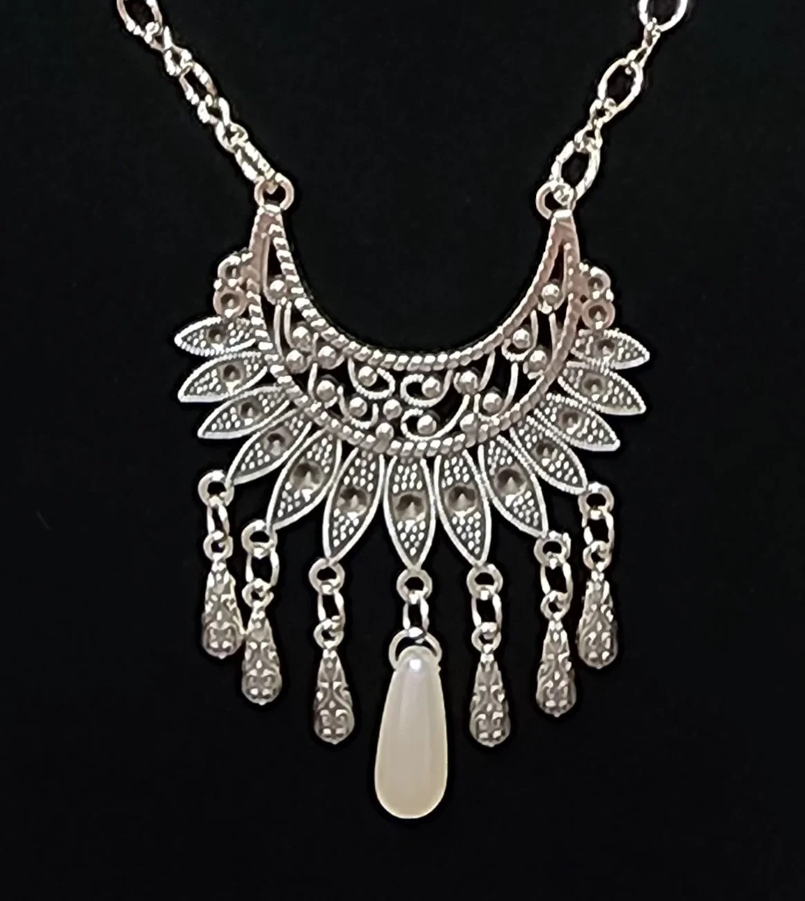 Pearlescence Lotus Pendant Necklace and Earrings
