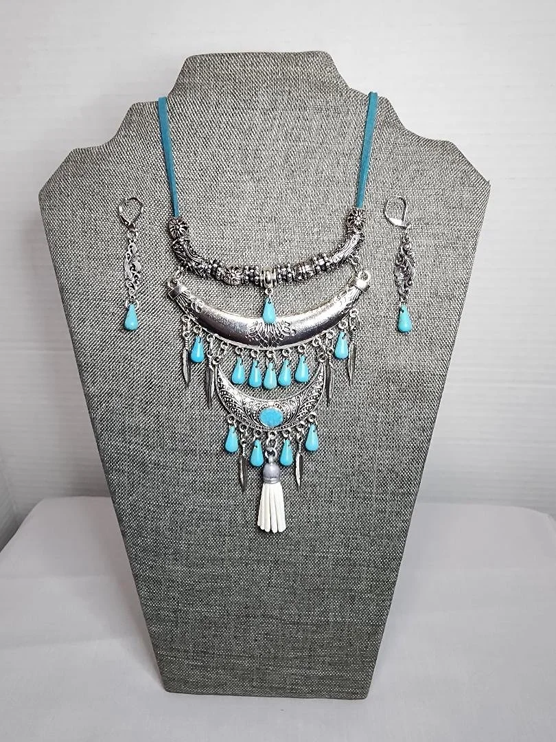 Agave Turquoise Statement Pendant & Earrings