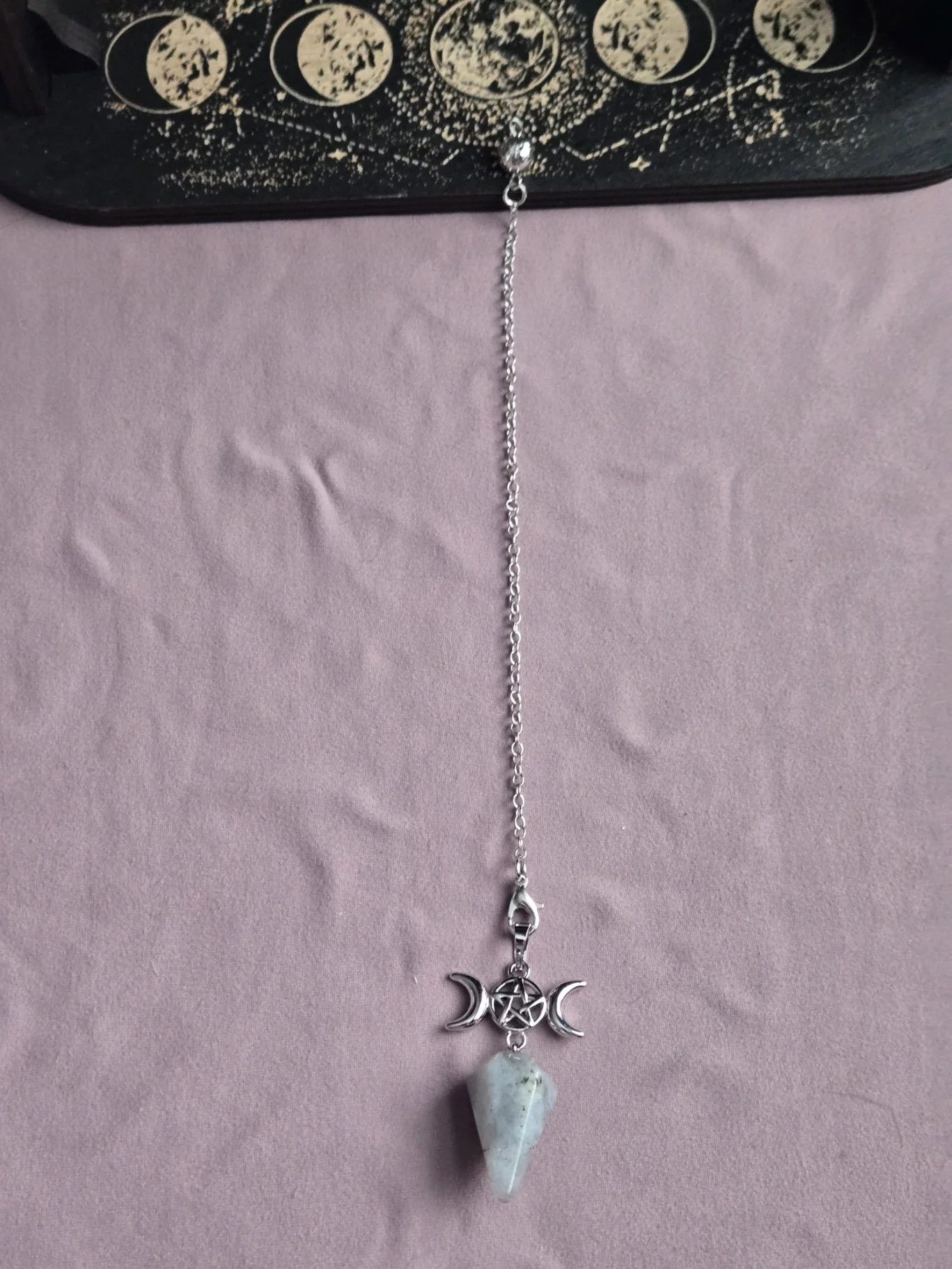 Labradorie 3 Moon Pendulum.v2.jpg