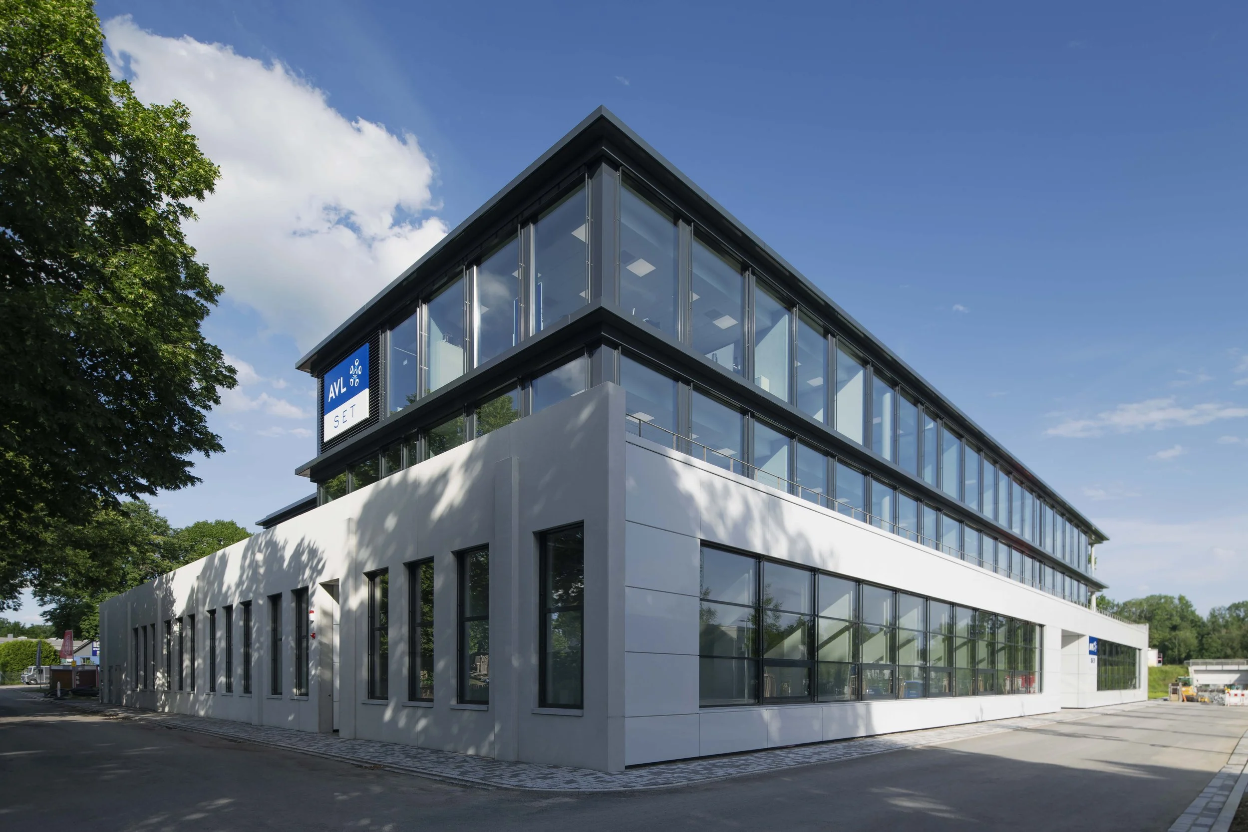 Neubau AVL SET Wangen_Seite_03.jpg