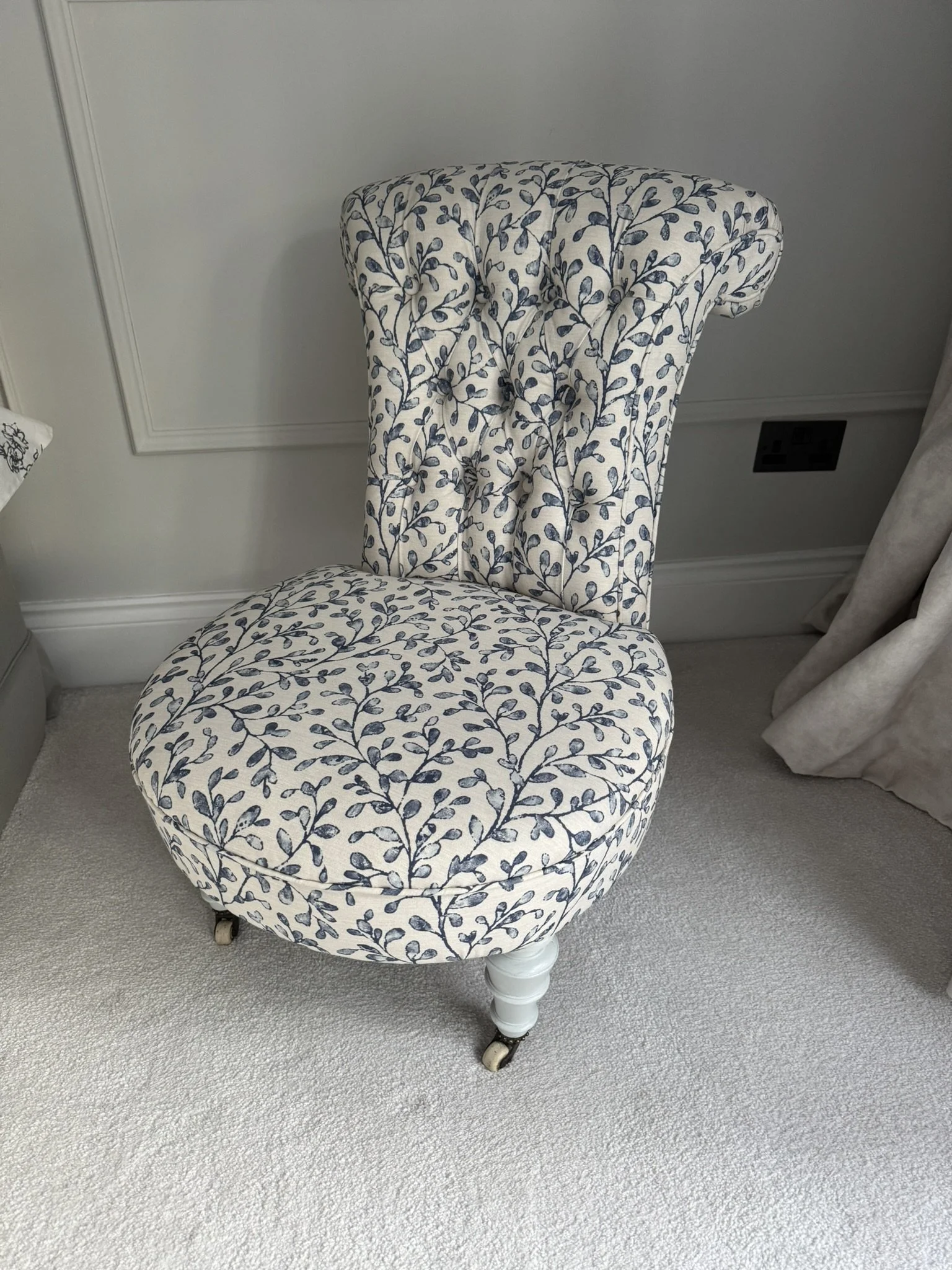 Victorian slipper chair