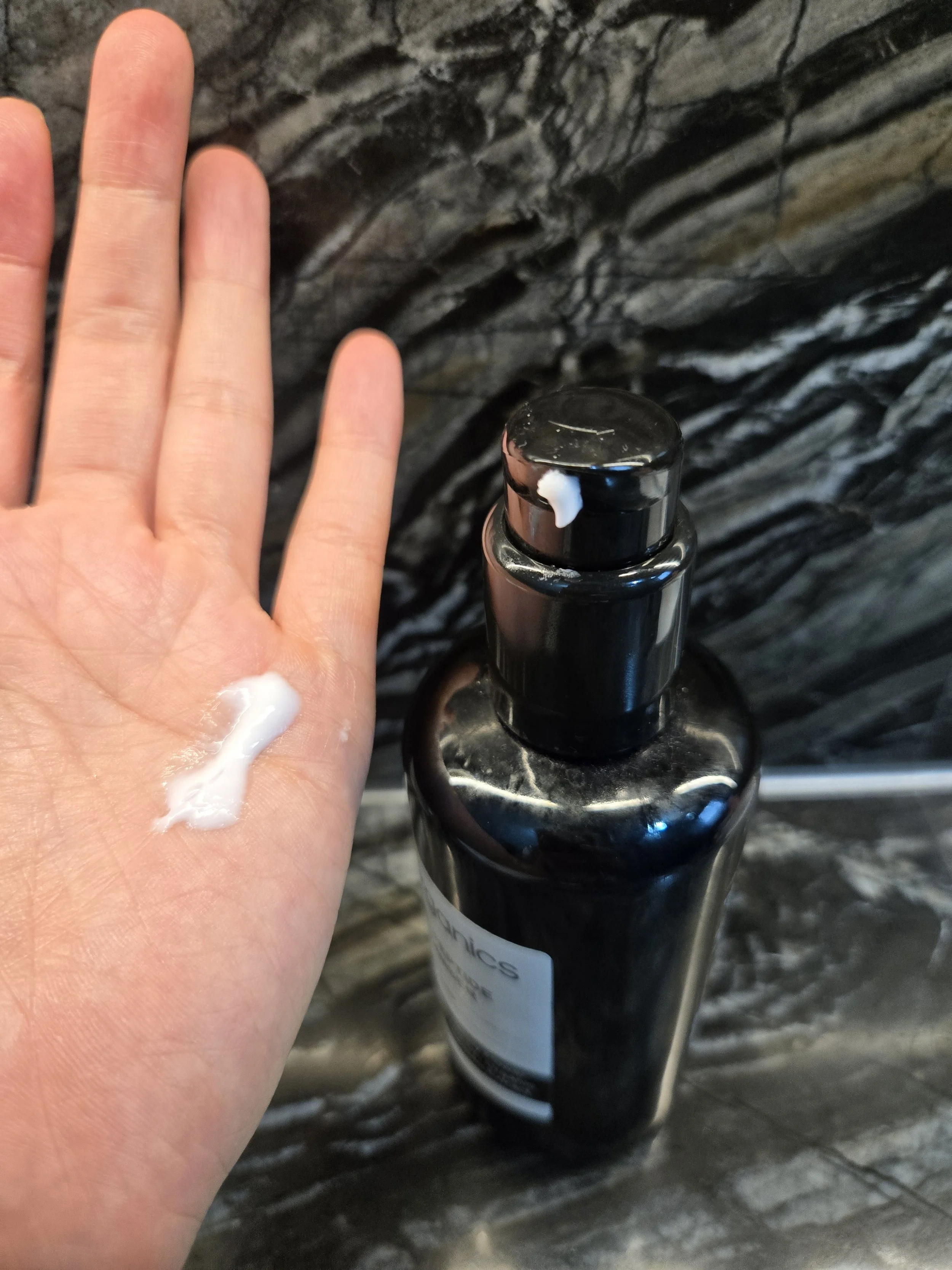 1 Kew Organics Botanical Peptide Deep Cleanser 46SGD_2.jpg