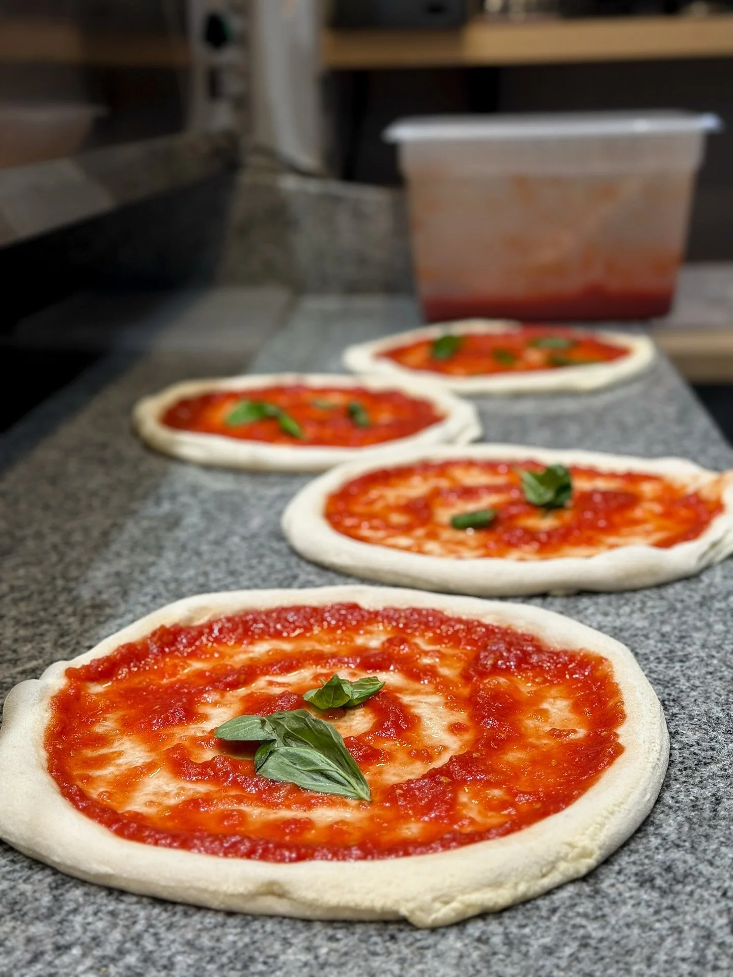 Starting strong with a good base π
β¨
#pizzabase #tomatosauce #itallstartshere #neapolitanpizza #madefromscratch #nuovogusto #londonfoodie
