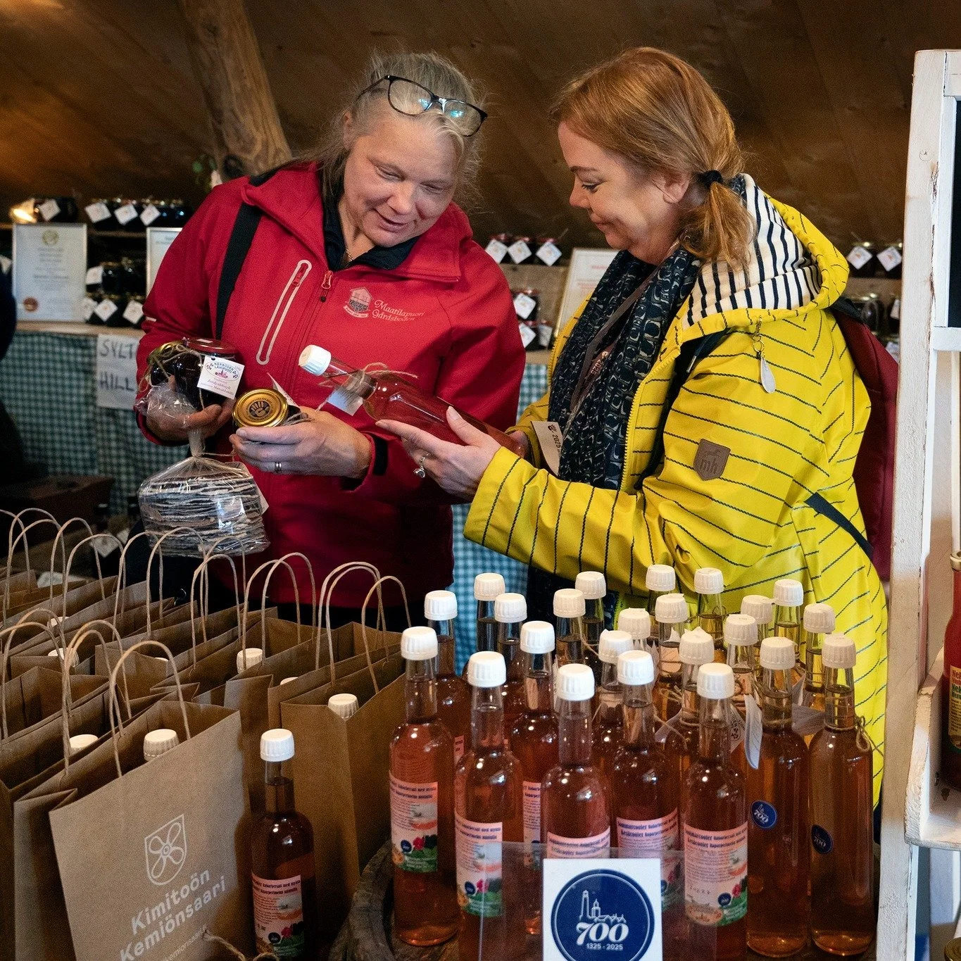 📣 Ilmianna itsesi j&auml;lleenmyyjille!

Ker&auml;t&auml;&auml;n t&auml;h&auml;n kattava listaus artesaaniruokatoimijoista, jotta j&auml;lleenmyyj&auml;t ja asiakkaat l&ouml;yt&auml;v&auml;t teid&auml;t helpommin.

👉 Kommentoi alle:
&bull; yritykse