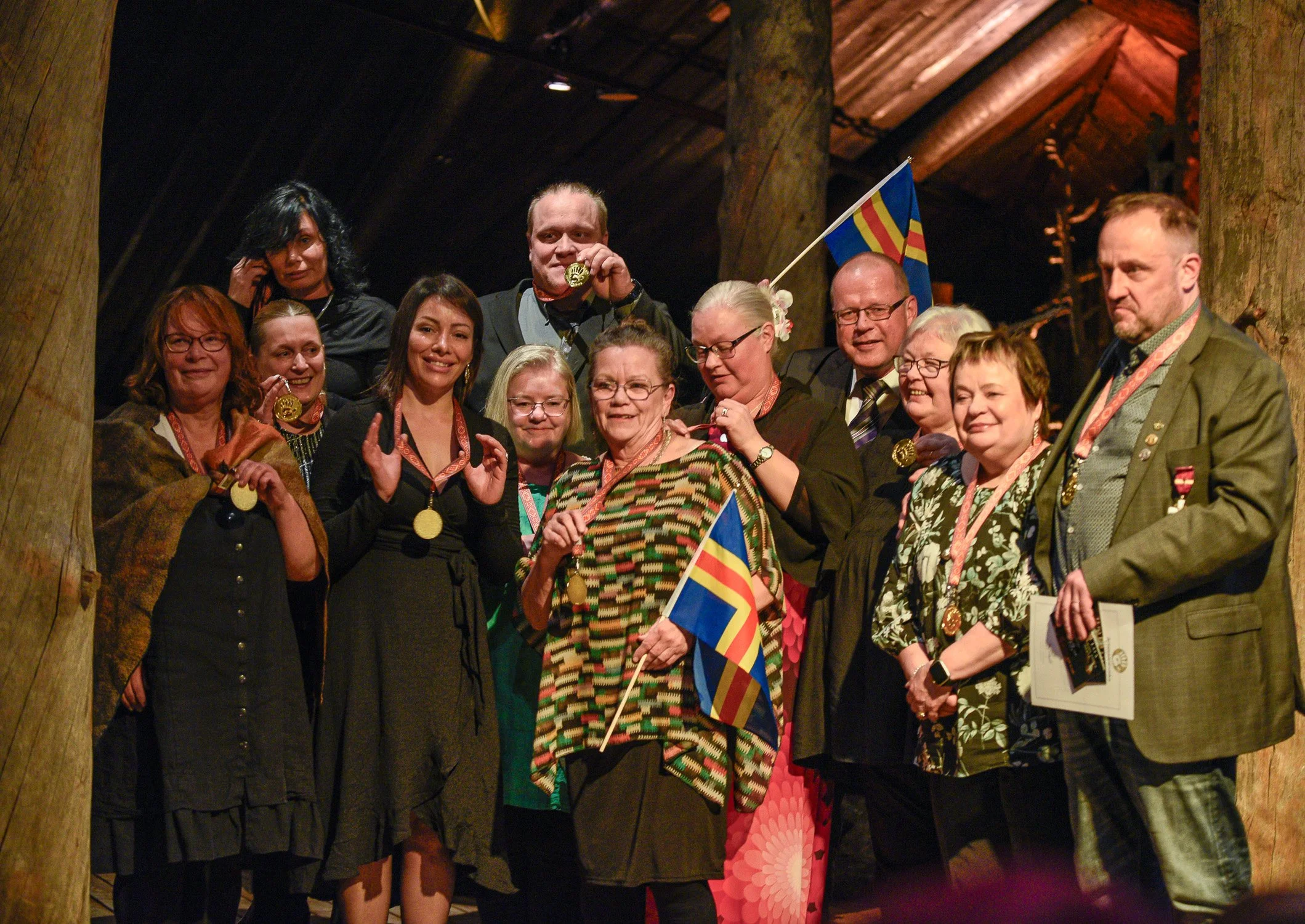 Ruoka-artesaani toimijoita ryhmäkuvassa.