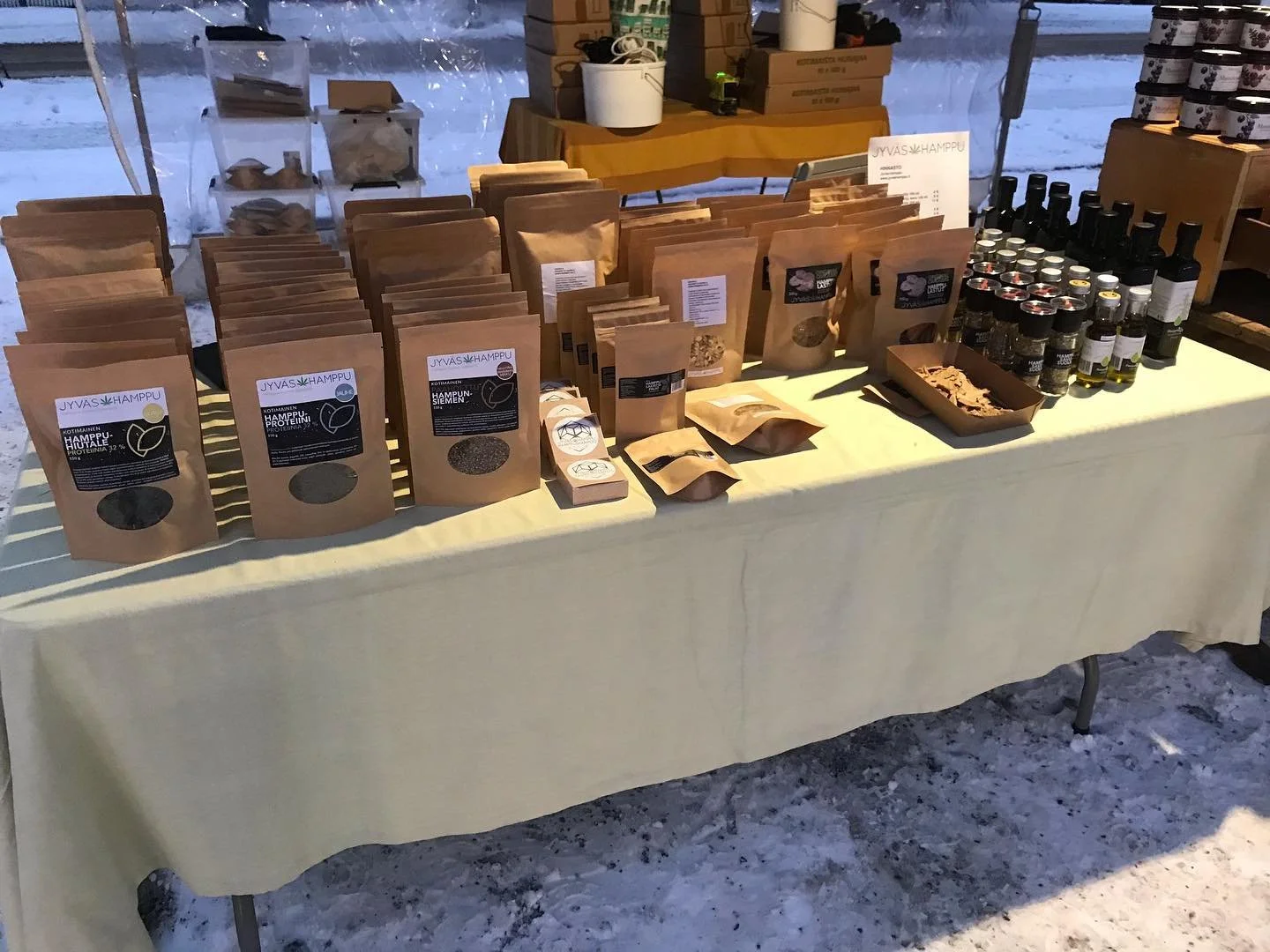 Jyväs-Hamppu tuotteita.