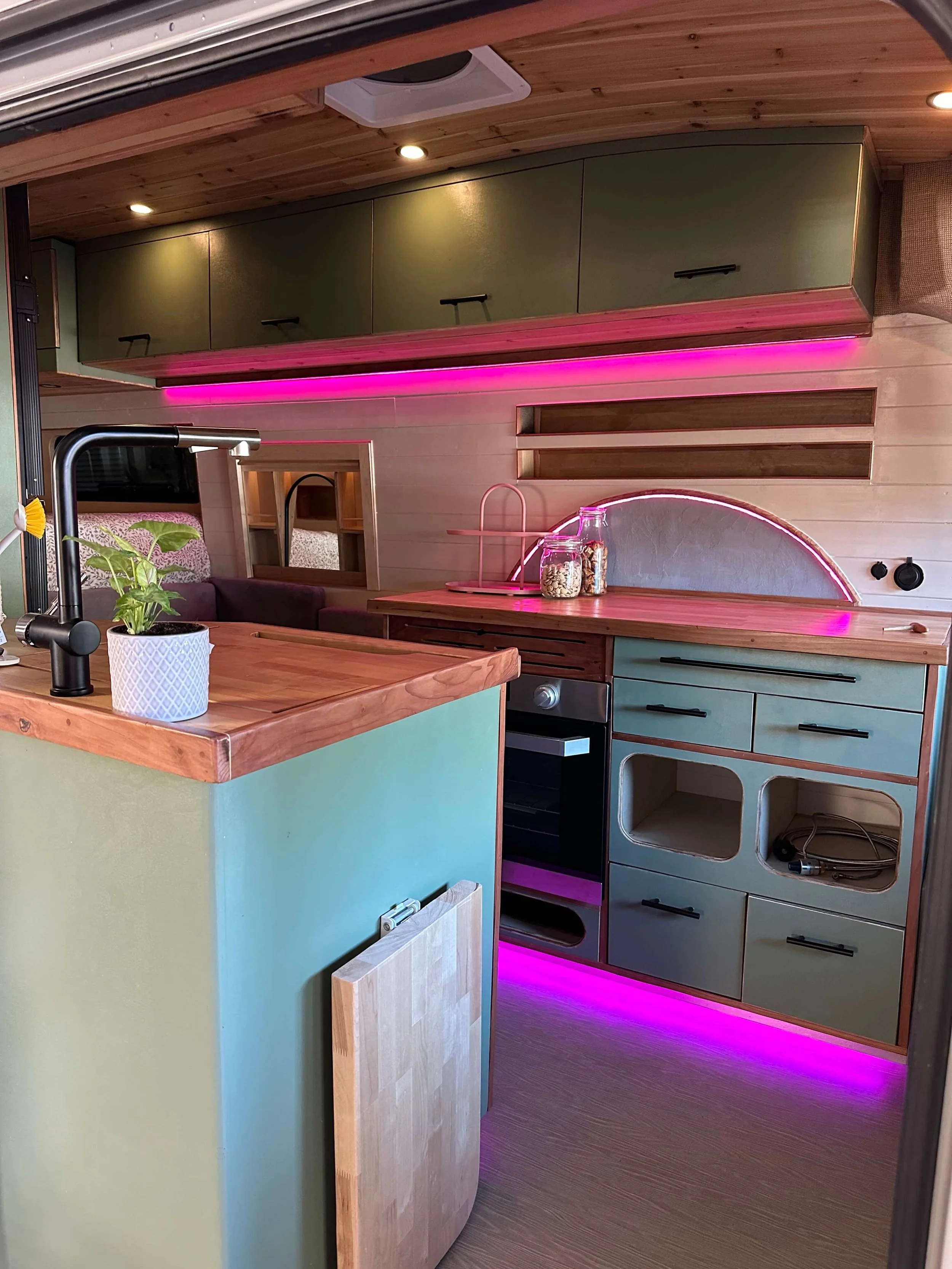 yolo-camper-vans-int-van-LED-Lights-kitchen.JPG
