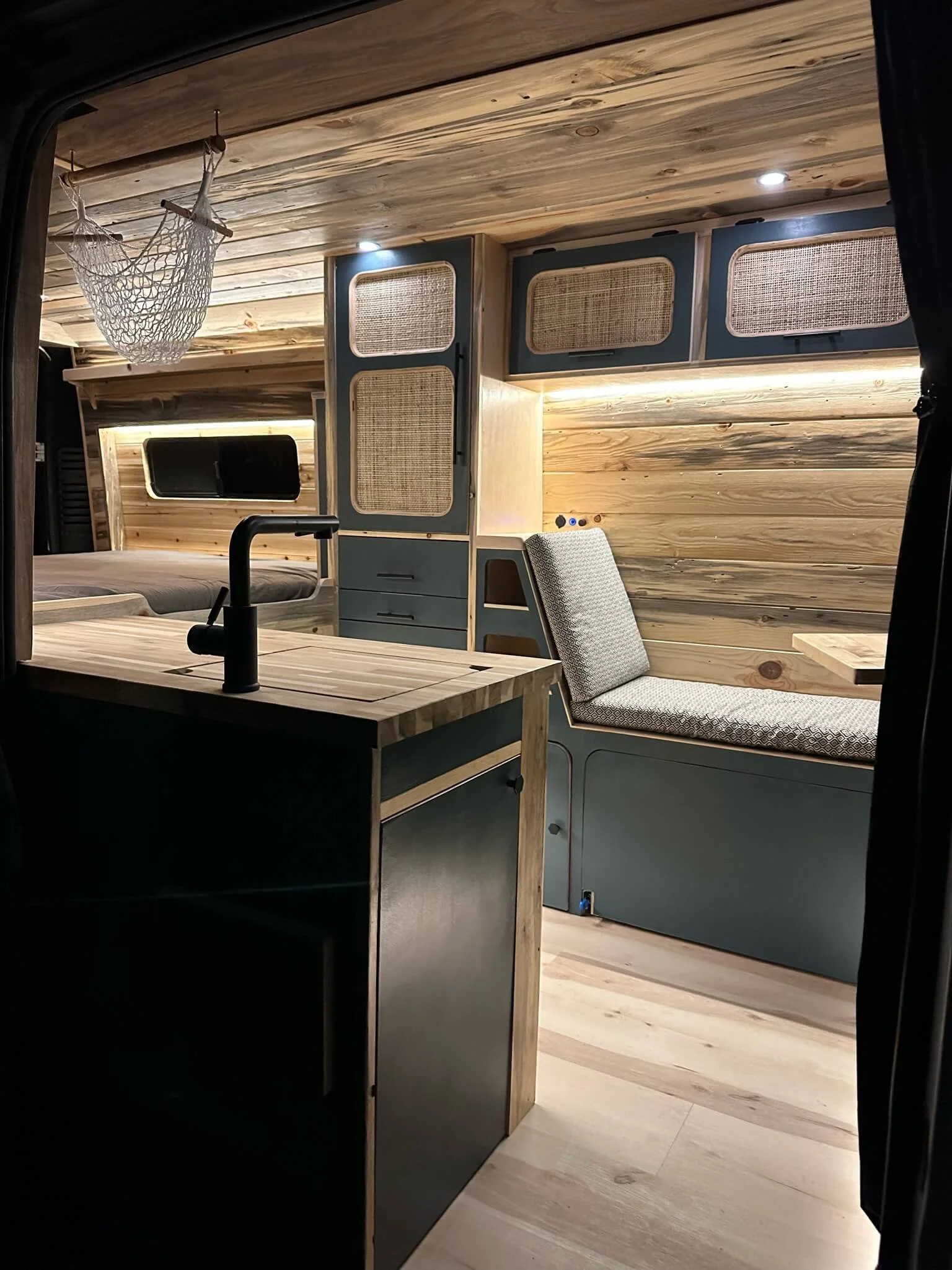 yolo-camper-vans-int-van-night.JPG