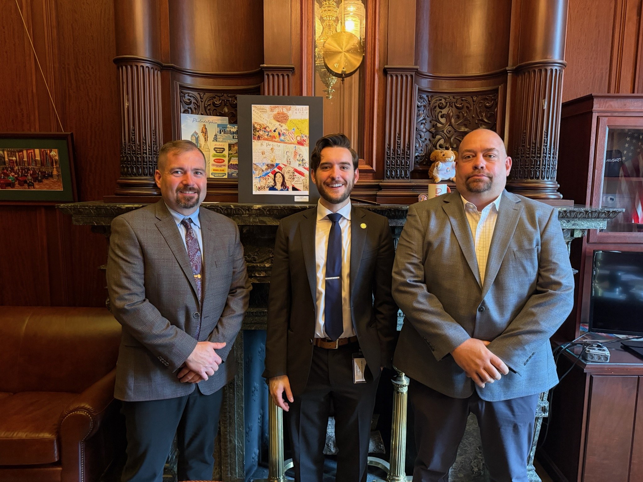 Senator Joe Picozzi (R-Philadelphia) proudly co-sponsored SB 1328 to protect Pennsylvania lineworkers on the job.
