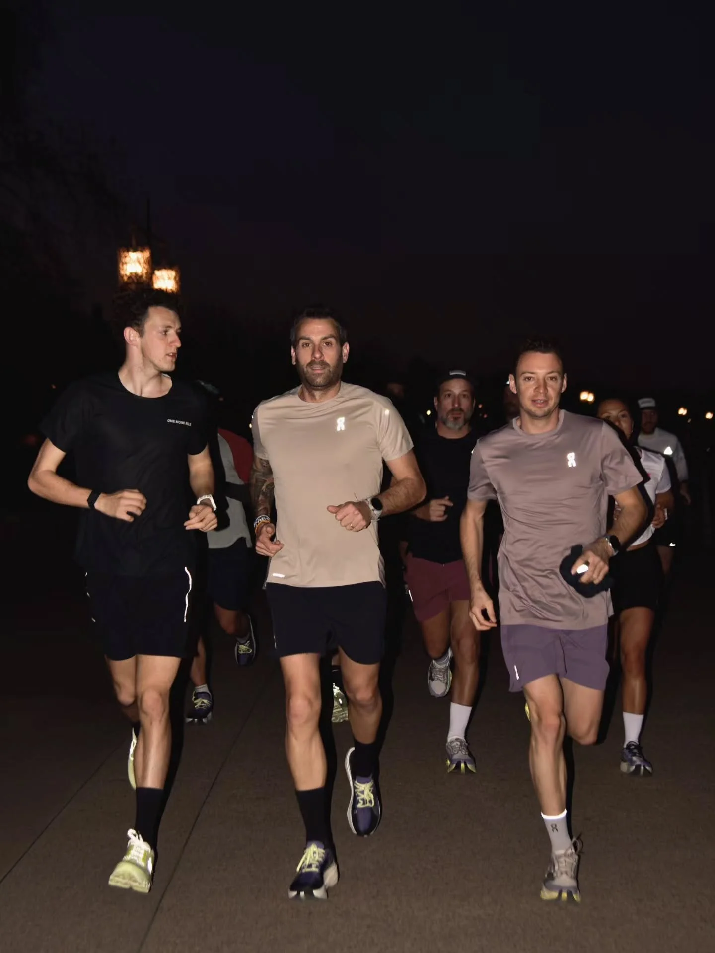 TRY ON - 19.02 🏃&zwj;♀️🏃

Le bitume bordelais &eacute;tait pr&eacute;venu ! Un bon petit groupe pour mettre &agrave; l'&eacute;preuve les nouvelles @on 
sur les quais 💨

&Agrave; retrouver d&egrave;s &agrave; pr&eacute;sent au shop ⚡️