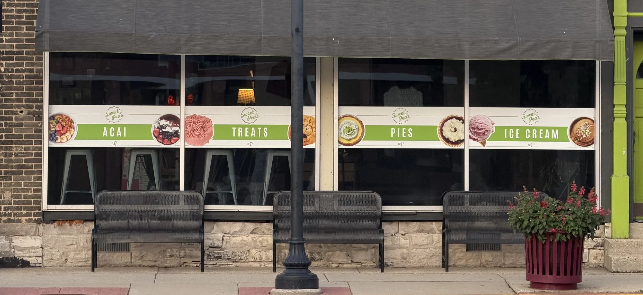 Outdoor Vinyl Signage