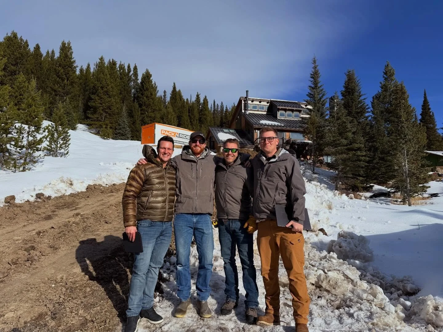 The faces behind all the work // On site today with some of the guys who make it all happen. 💪🛠️