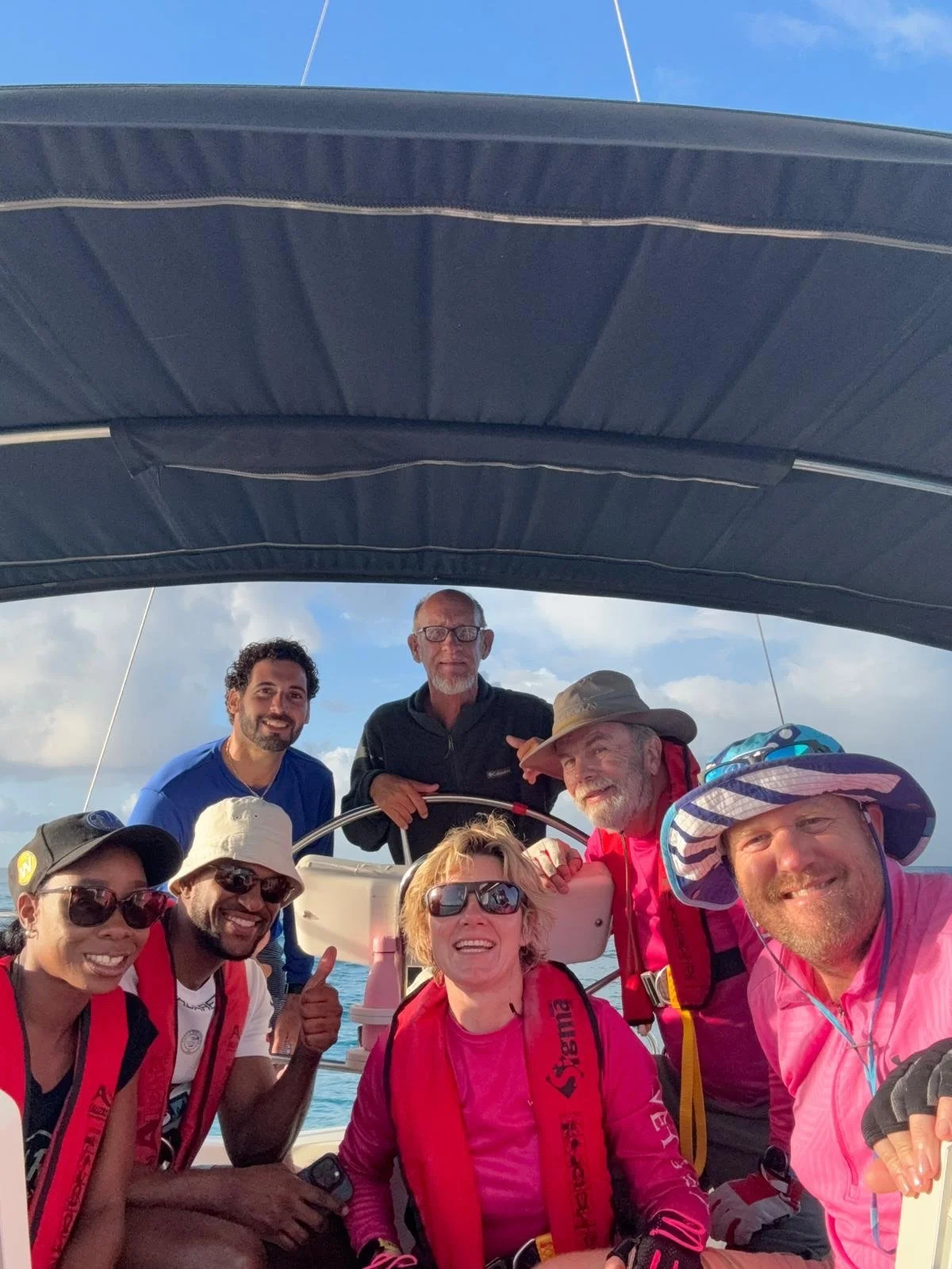 First time &lsquo;round the island with a great crew aboard @wetandsaltysailing 32ft Jeanneau &ldquo;Less Stress&rdquo; with Wipers as skipper.
.
Conditions on the north &amp; east coasts were kind despite the large swell and I got to spend some time