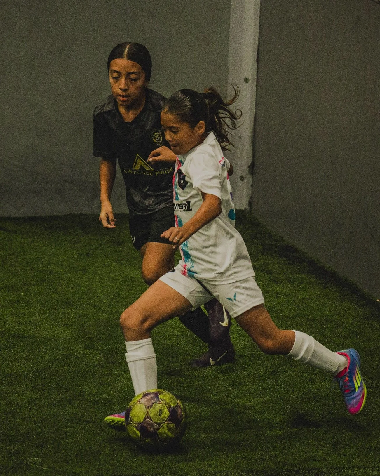 ⚽🔥 Indoor soccer isn&rsquo;t just a game &mdash; it&rsquo;s pure determination, grit, and touch. Fast decisions, tighter spaces, relentless energy&hellip; and it showed this weekend with a 10&ndash;1 win. @efficientsoccer @trainefficient 

Proud to 