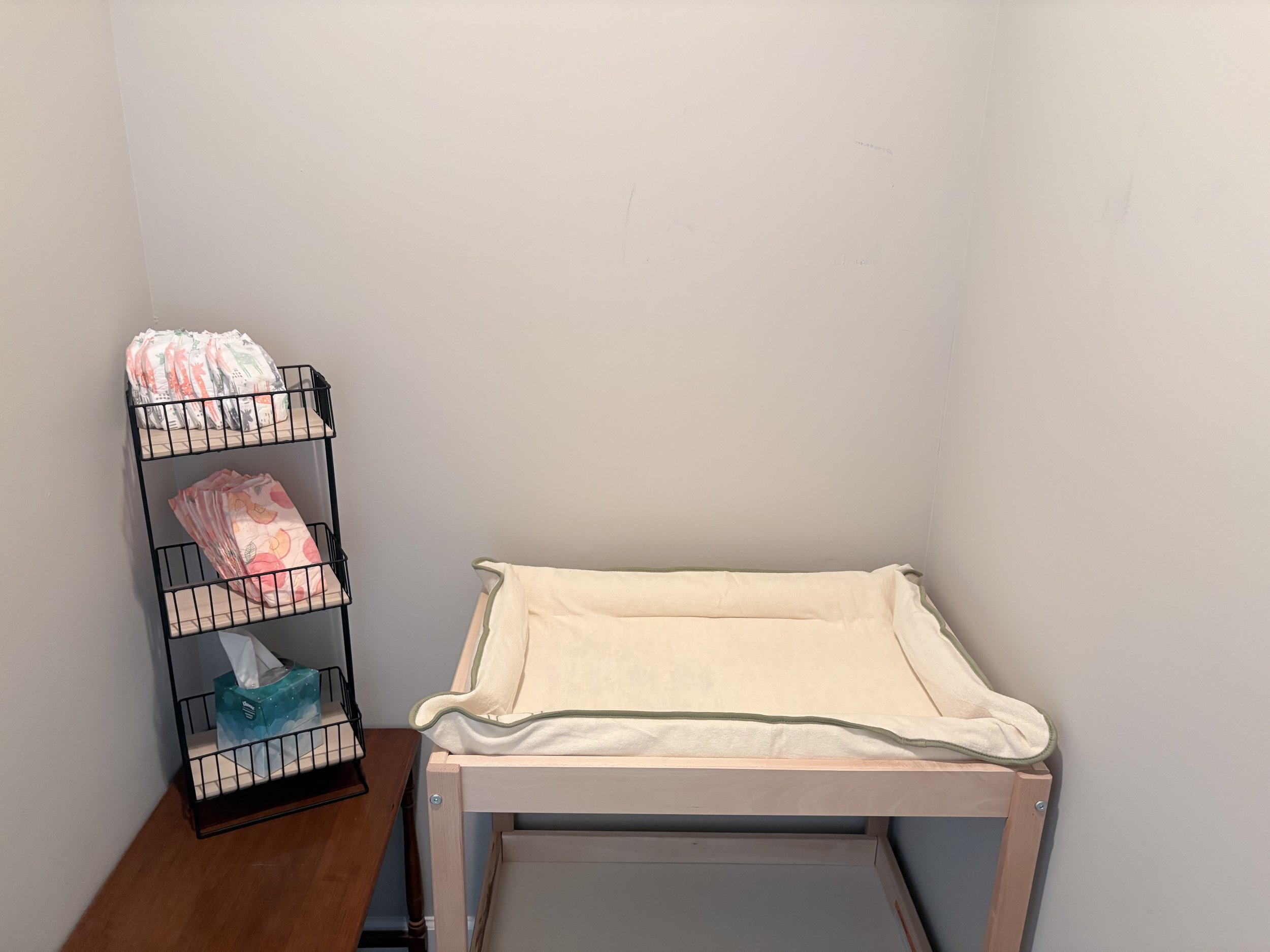 Changing station located in the office