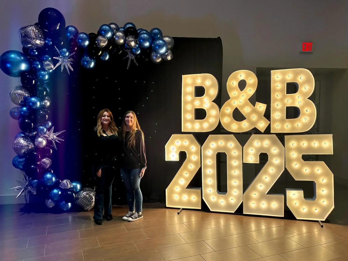 Team Little Feet, Big Dreams had the honor of volunteering at the Easter Seals Black and Blue Ball 2025! 💙 We&rsquo;re so grateful to be part of an incredible evening supporting a cause that makes a big difference. #together #LittleFeetBigDreams #Ea