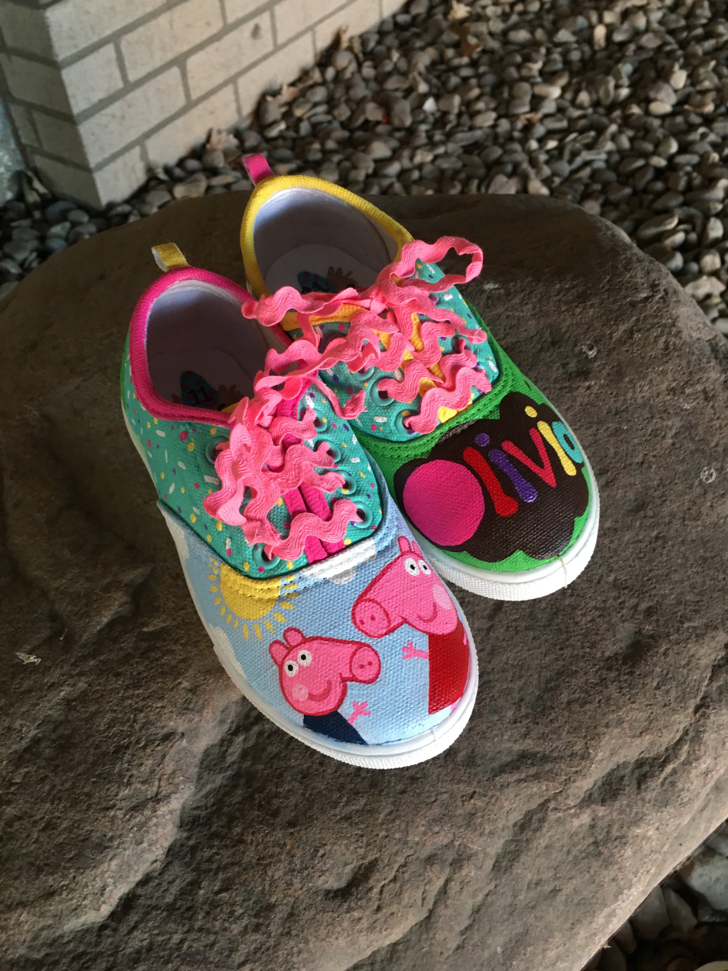 Peppa Pig - Birthday inspired with sprinkles on the sides