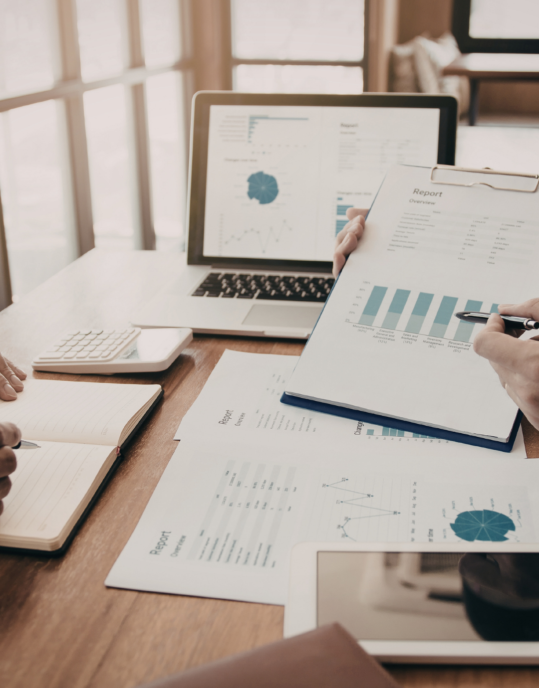 small business bookkeeping, monthly bookkeeping services, virtual bookkeeper, outsources bookkeeping, QuickBooks Bookkeeping, small business accounting services, remote bookkeeping services, financial reporting services, cash flow management