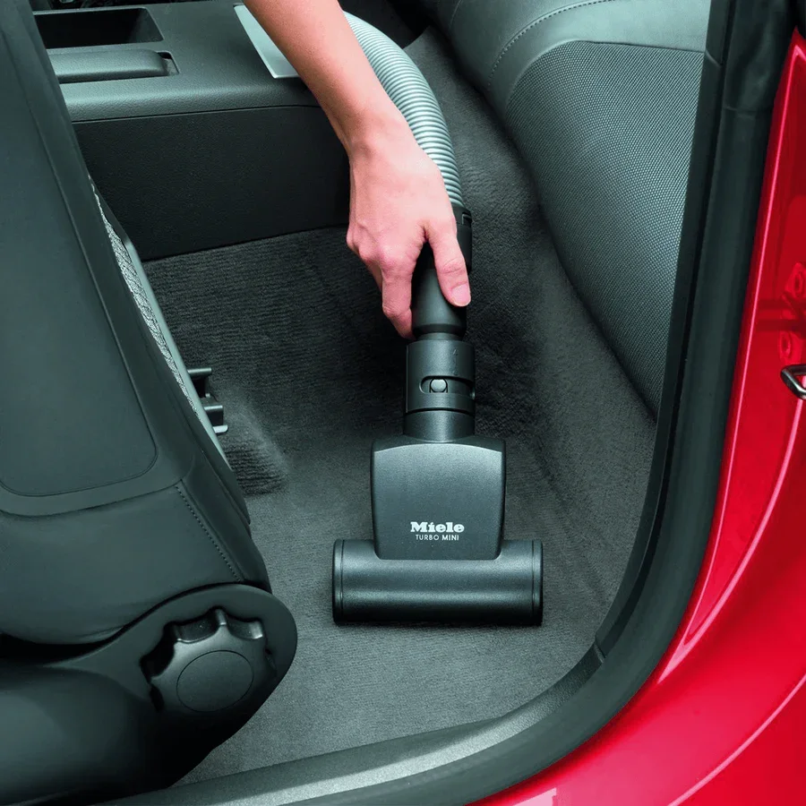 miele-vacuum-handheld-turbo-brush-lifestyle.webp