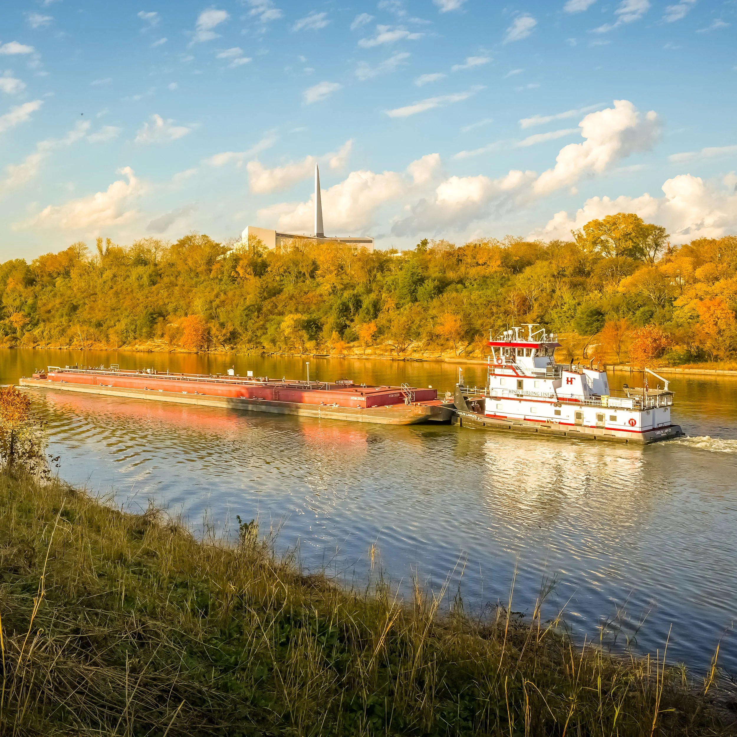 Tuggin' the Cumberland River, Nashville TN