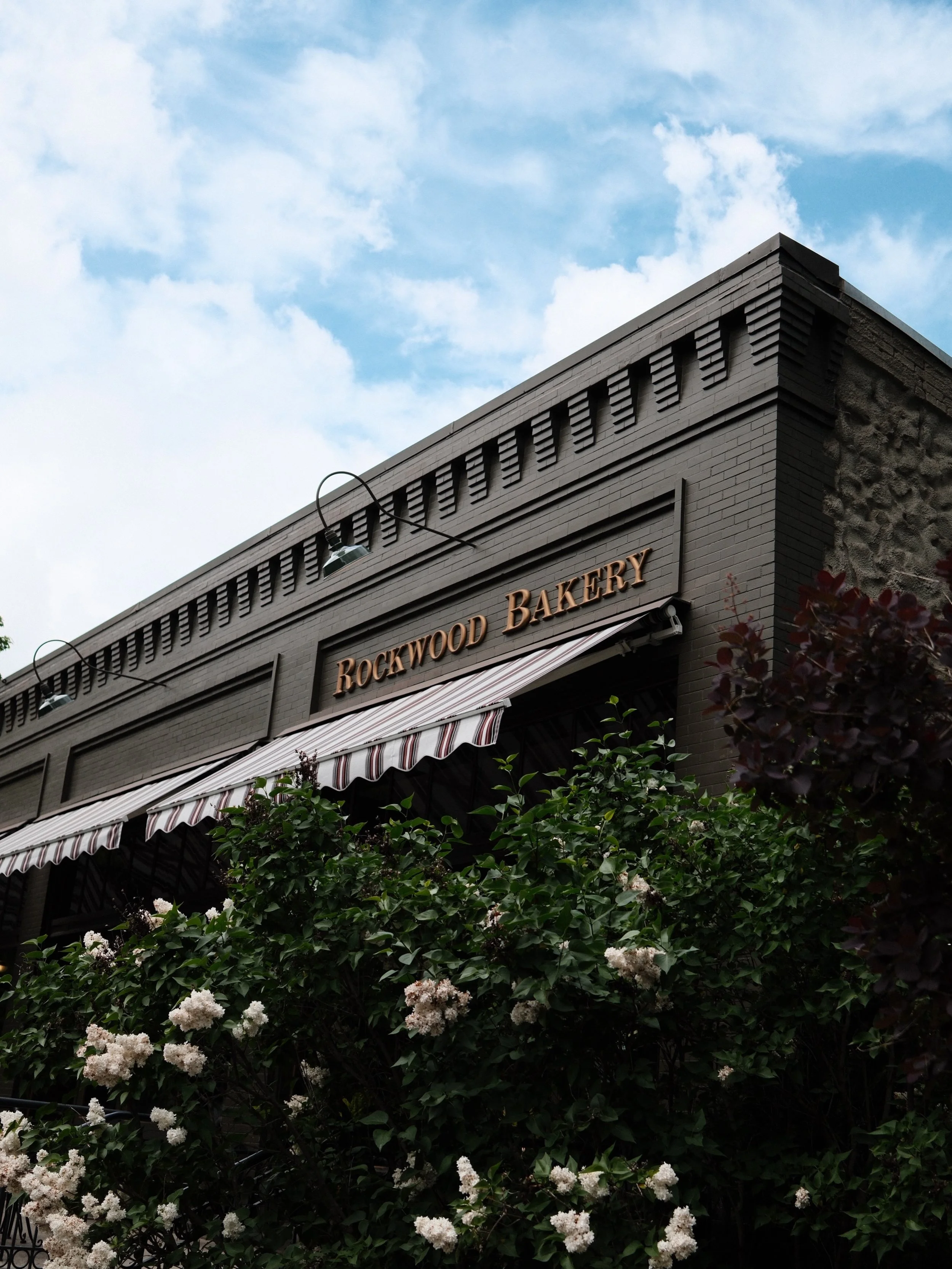 Hot take&hellip; Rockwood bakery actually has my favorite coffee in Spokane. 

I always get their custom blend with @theroasthouse for my espresso machine at home ~ I just love the flavor profile ☕️🍫🫐 

What&rsquo;s your favorite coffee in town??