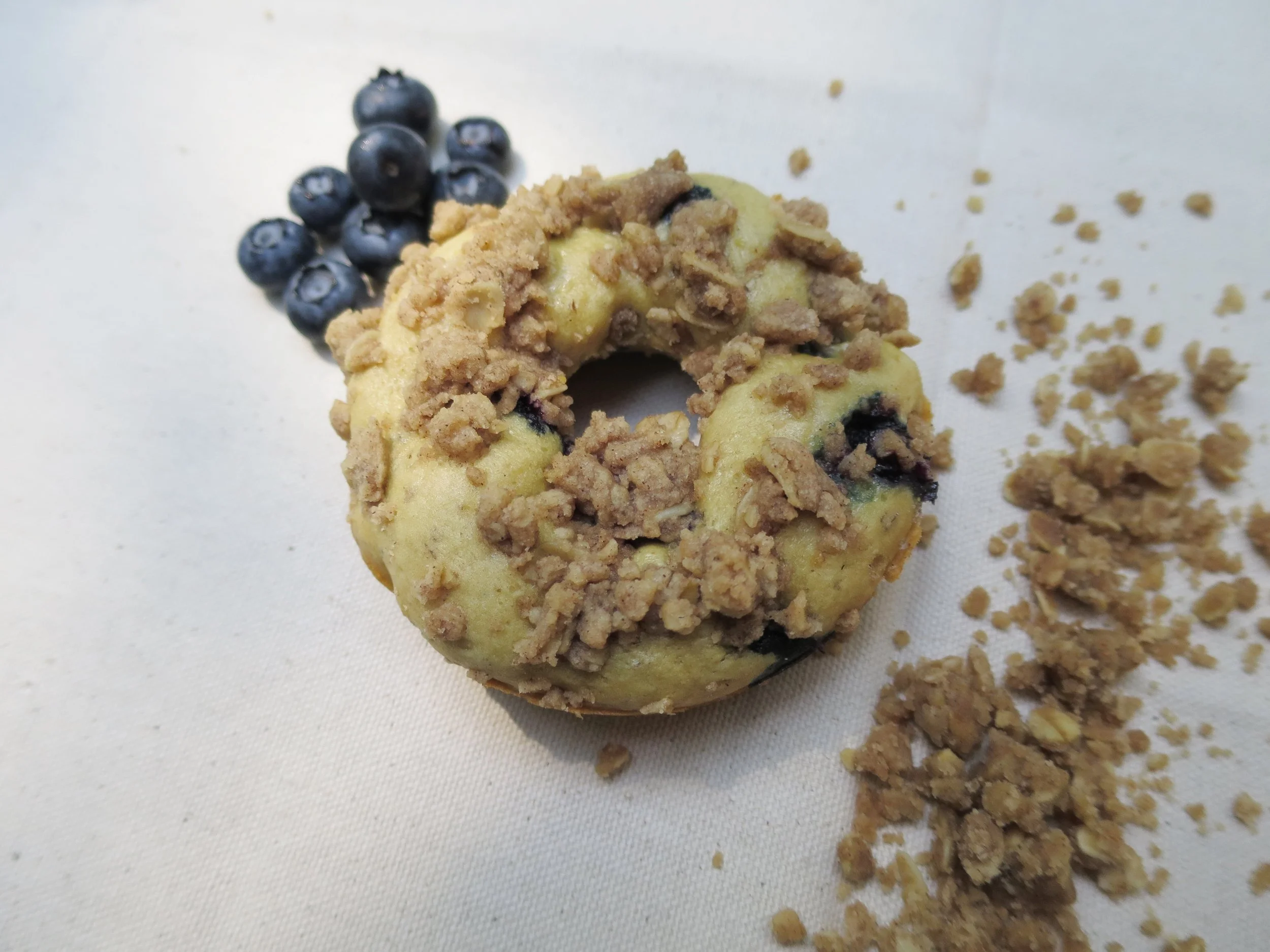 Blueberry Streusel Baked Donuts (vegan)