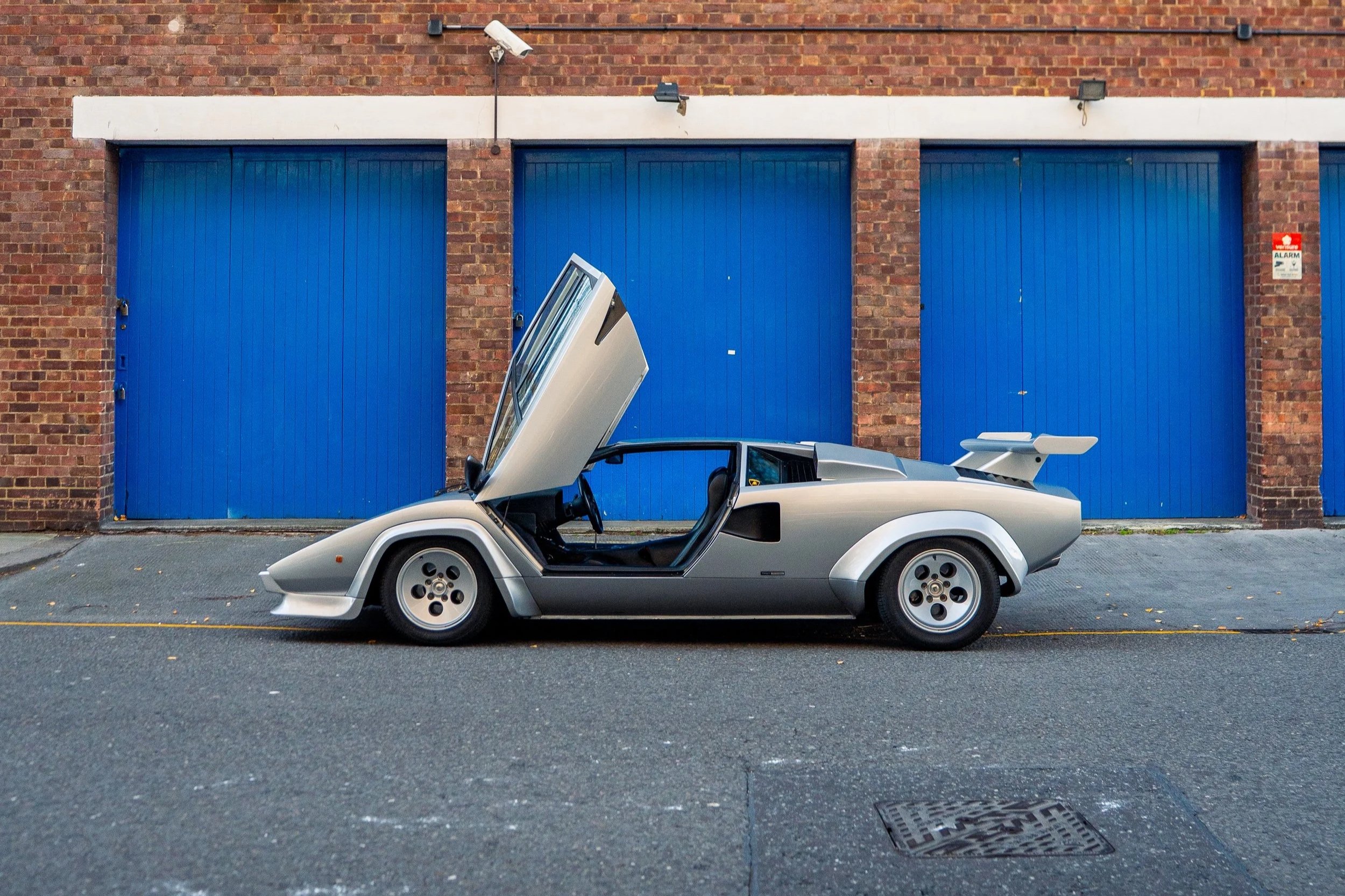 Titanium Silver Countach S