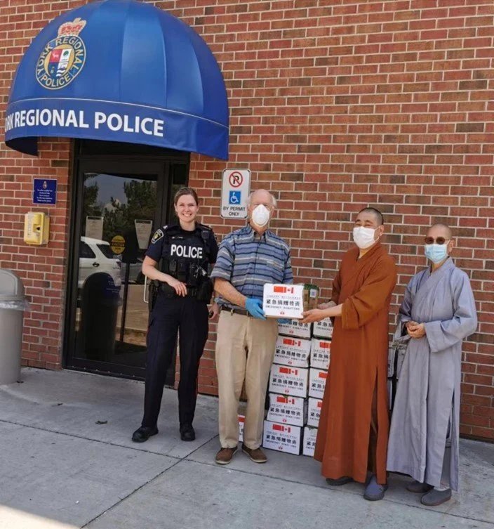 捐贈口罩給約克區警察局