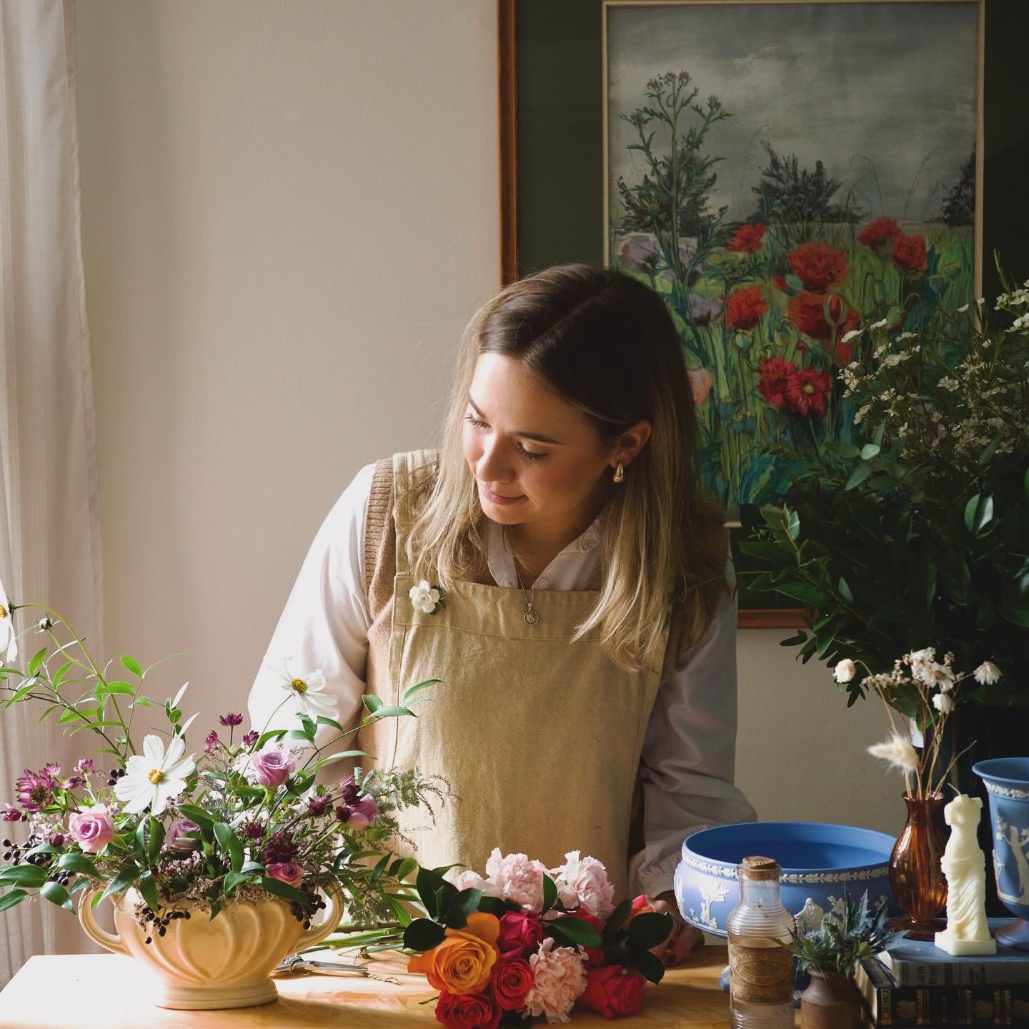 Welcome to Amber Floristry! 🧡 Hi, I&rsquo;m Beth and this is the start of my journey setting up my very own floristry business. I believe that everybody deserves to have flowers for their big day that truly capture their vision, make you say wow and